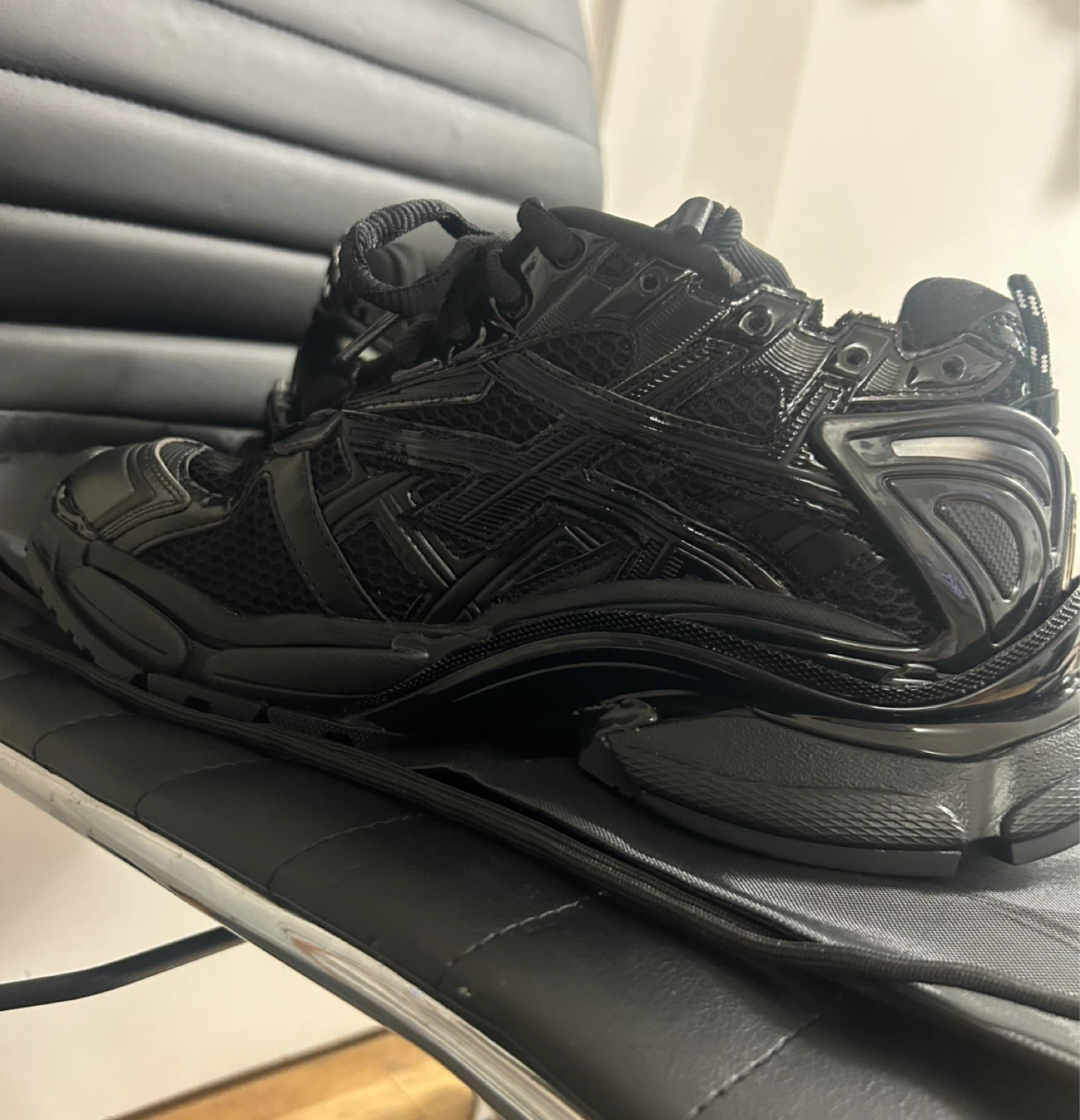 Balenciaga Runners (send offers) - photo 3
