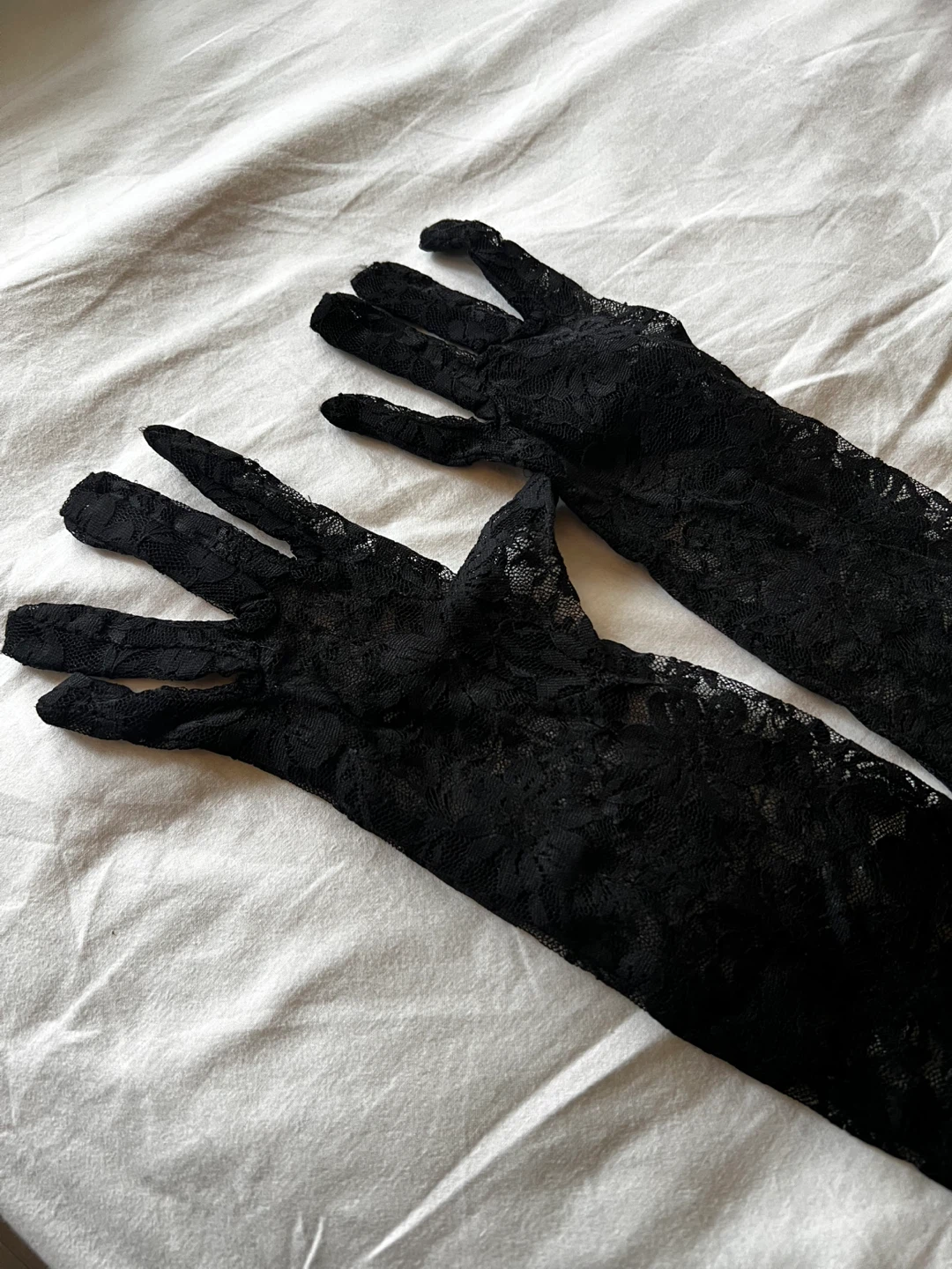 Black Lace Gloves - Long