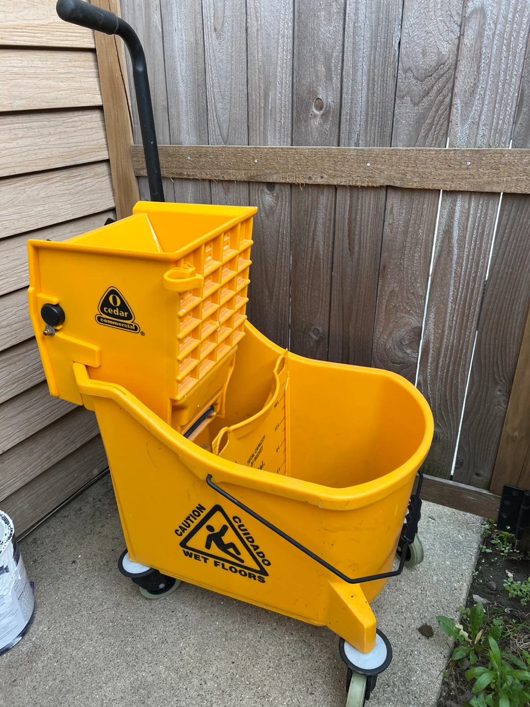 Cedar Commercial Mop Wringer Bucket