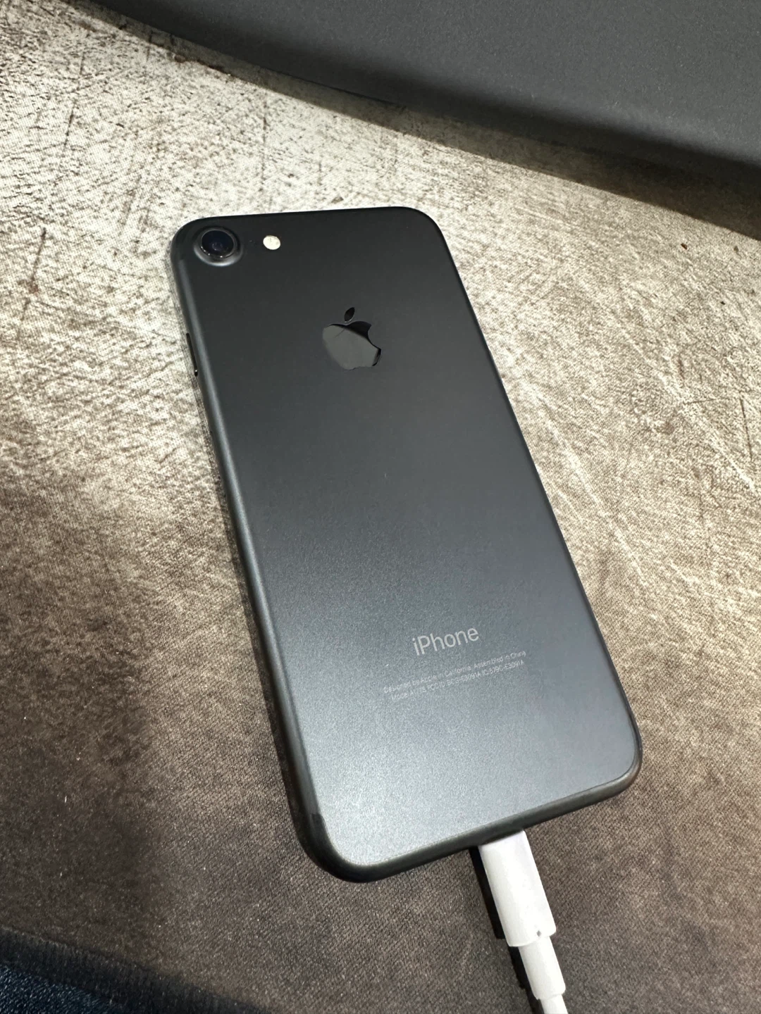 Apple iPhone 7 (Unlocked) - photo 2