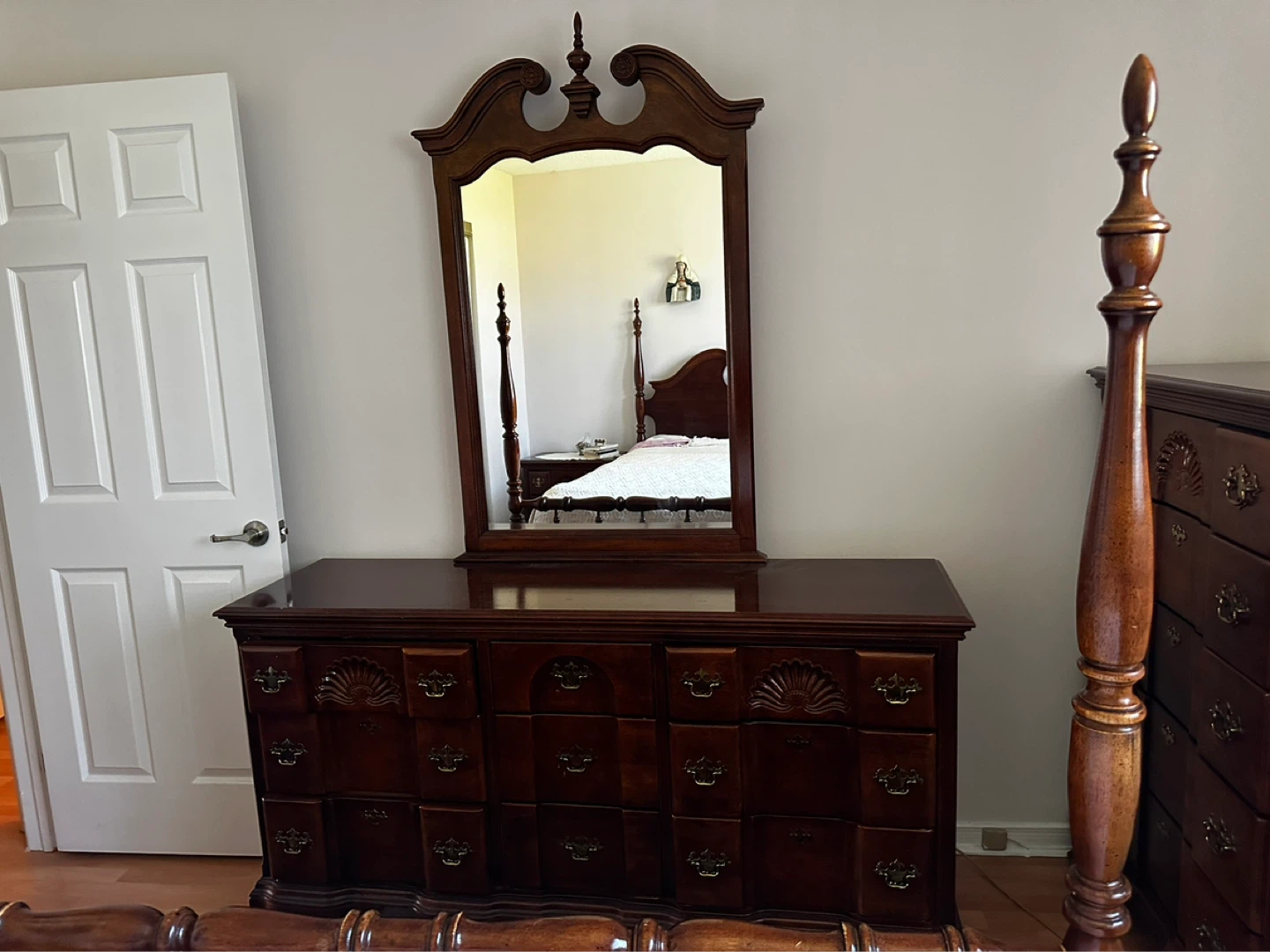 Solid Wood Bedroom Set with Dresser and Mirror - photo 2