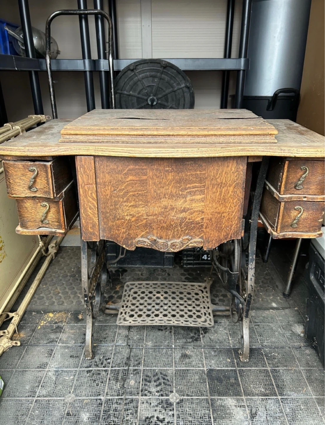 Treadle Sewing Machine - photo 2