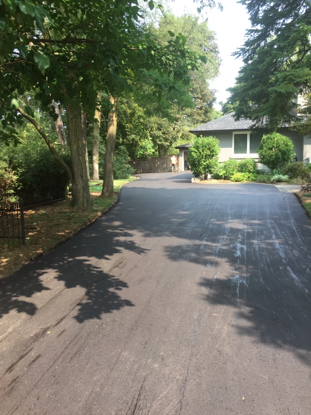 Asphalt driveway paving services - photo 3