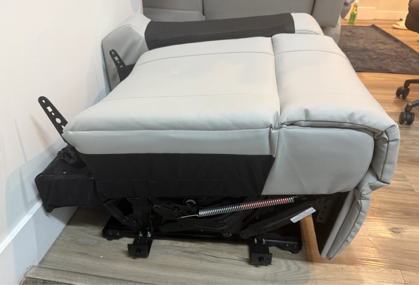 Light Grey Reclining Seat - photo 3