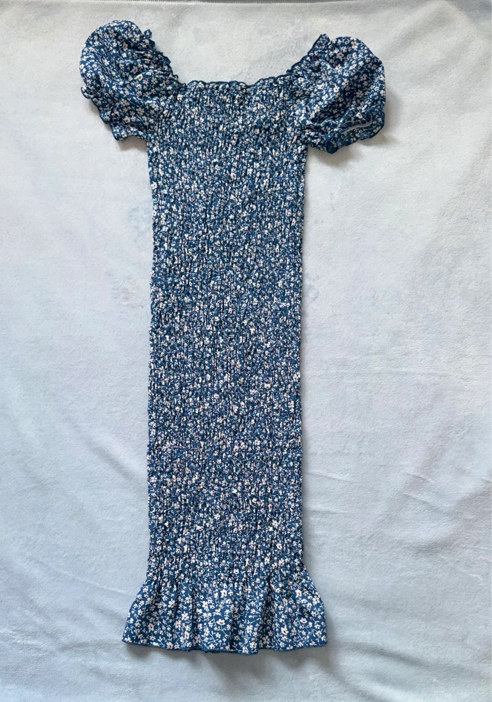 SHEIN Blue Floral Smocked Puff Sleeve Midi Dress