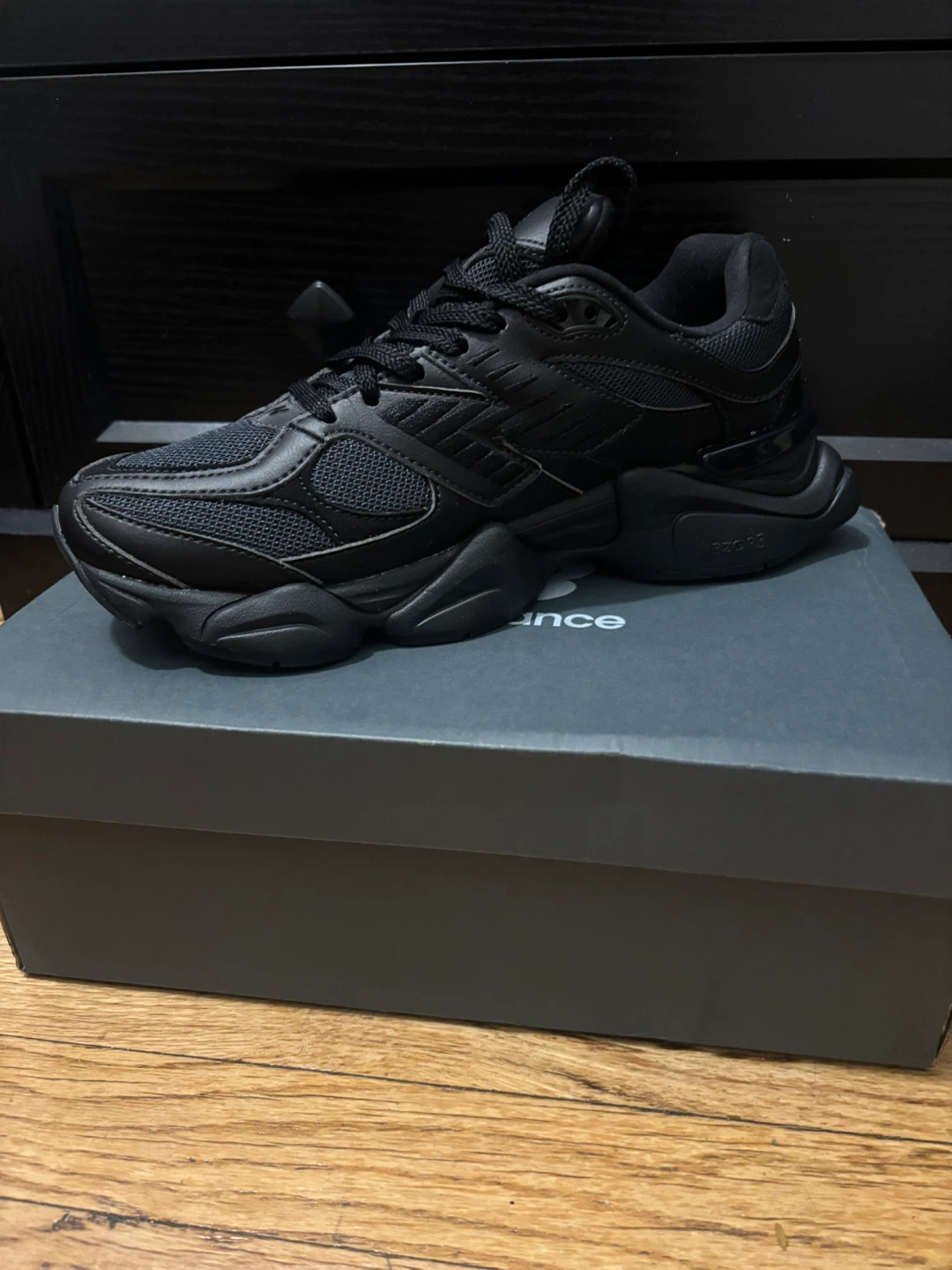New Balance 9060 Black Sneakers Size 10.5 Men's - photo 2