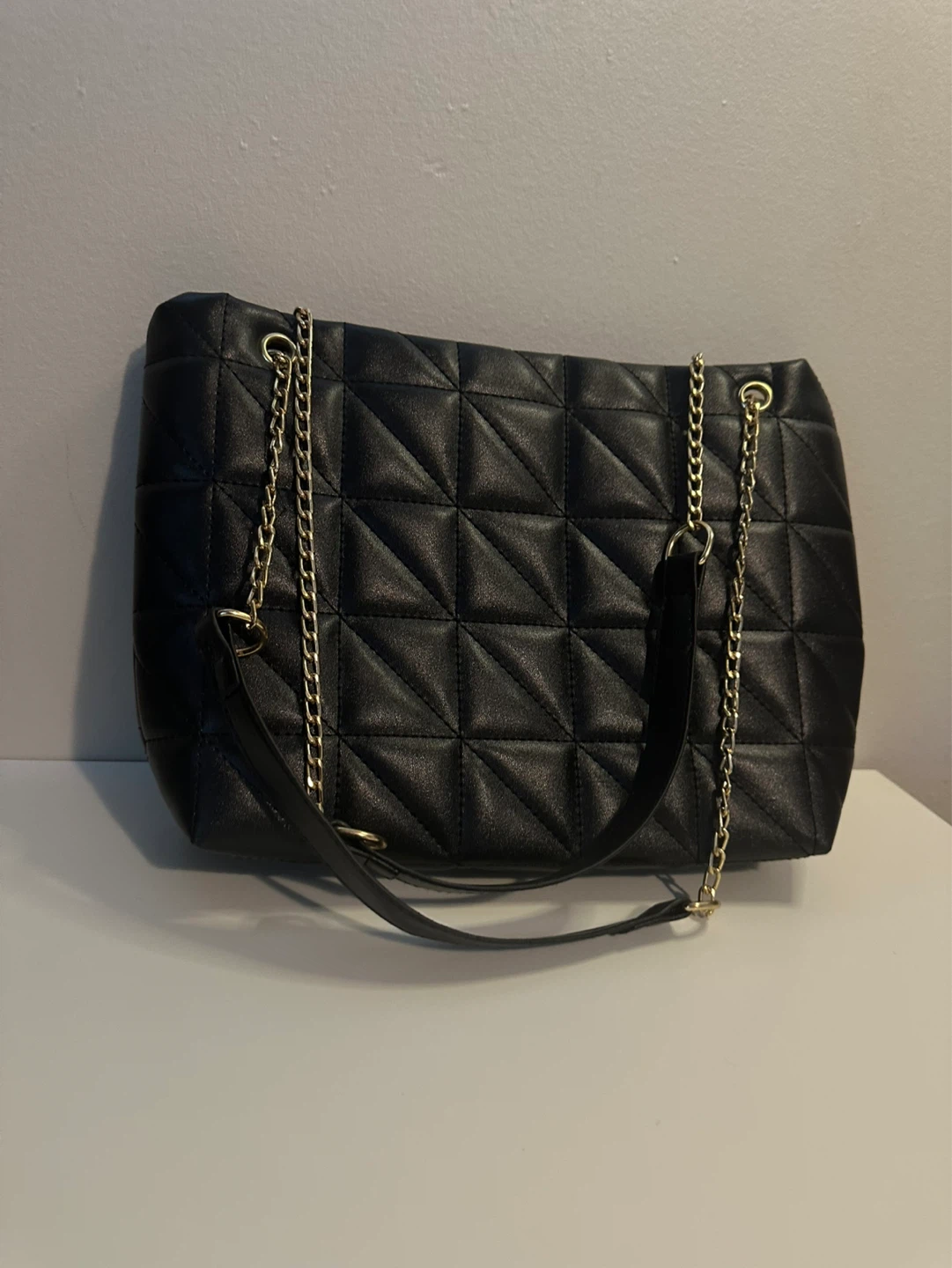 Black Quilted Tote Bag with Gold Chain - photo 3