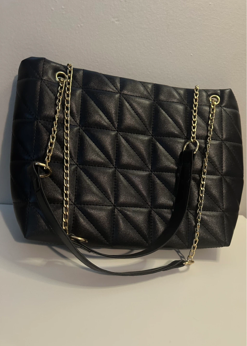 Black Quilted Tote Bag with Gold Chain - photo 4