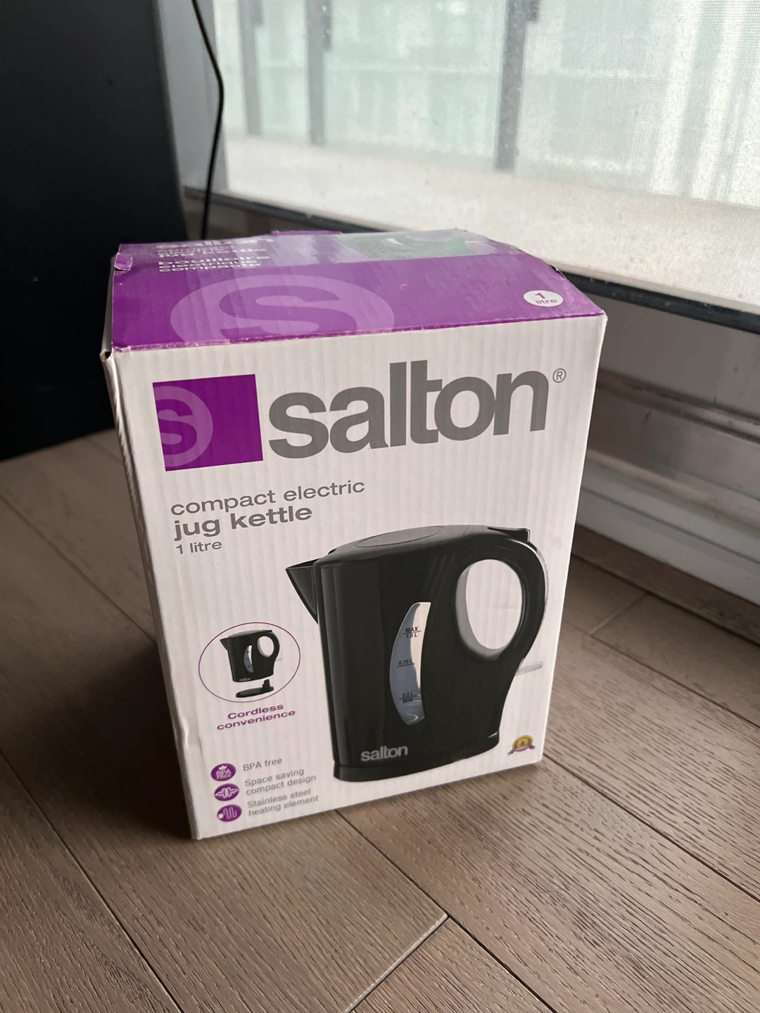 Salton Compact Electric Jug Kettle - 1 Litre