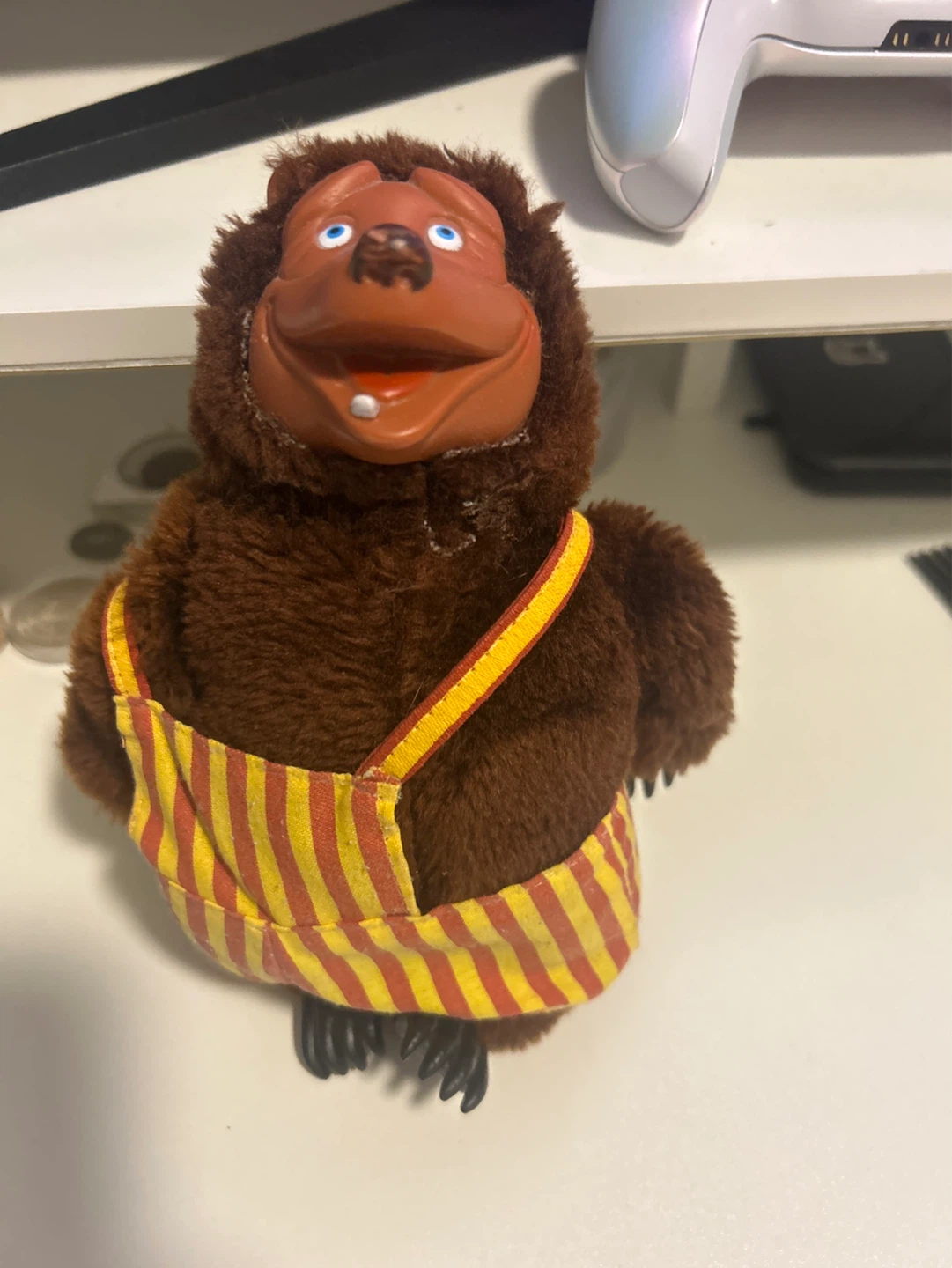 Billy Bob plush showBiz pizza place