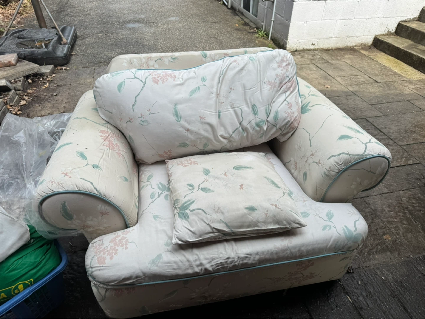 Floral Print Armchair and Sofa - photo 2