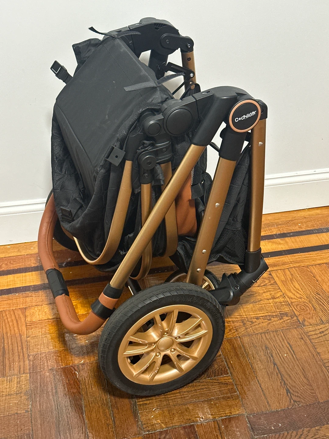 C+Childer Black & Gold Stroller 0-3 years baby’s - photo 3