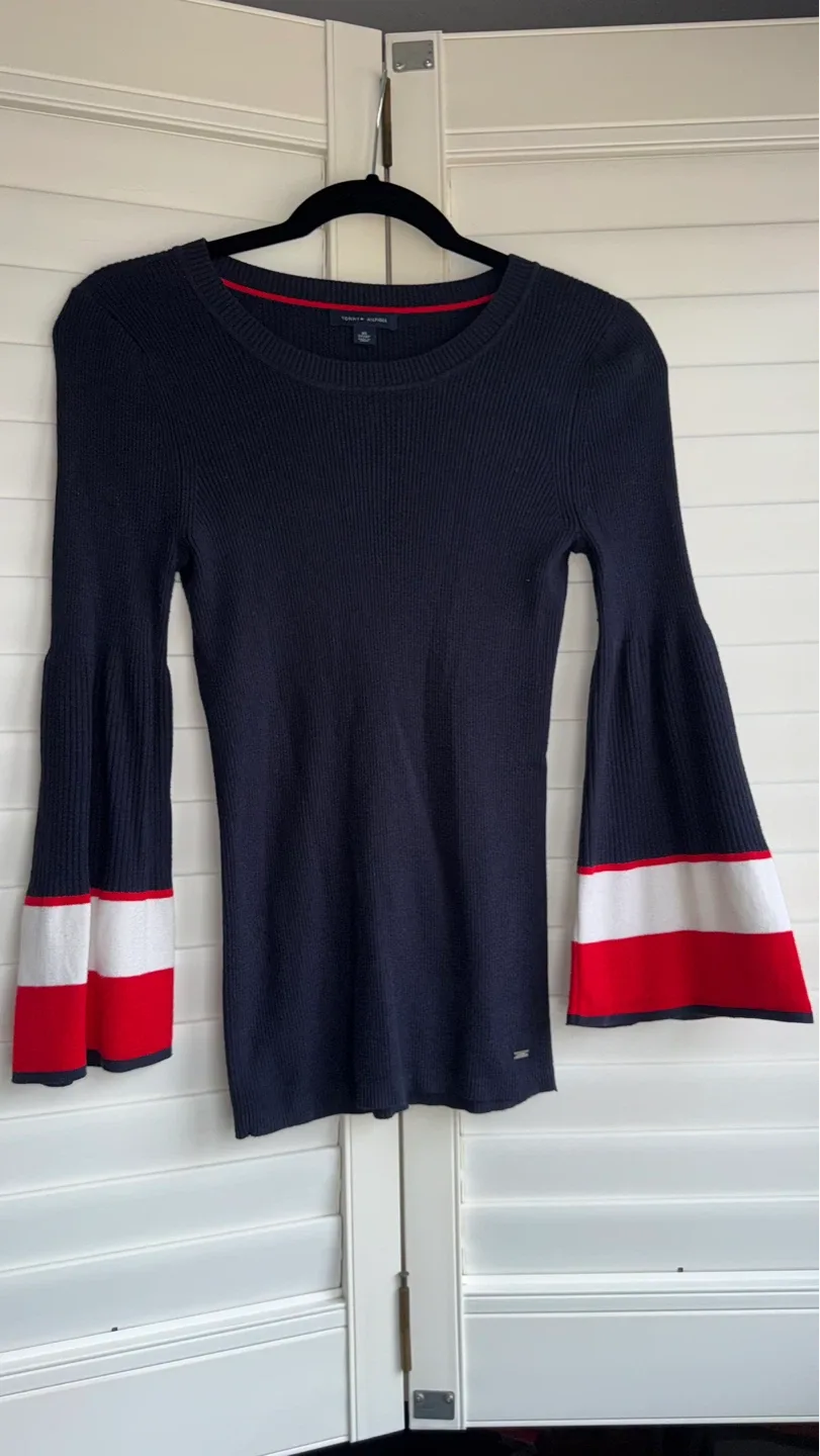 Tommy Hilfiger Women's Navy Bell Sleeve Sweater Size XS