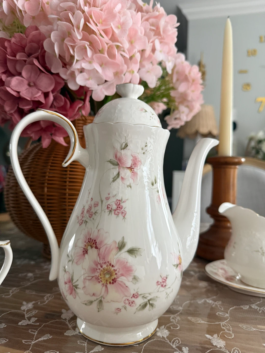 Royal Albert White Porcelain Teapot Set with Pink Floral Design - photo 2