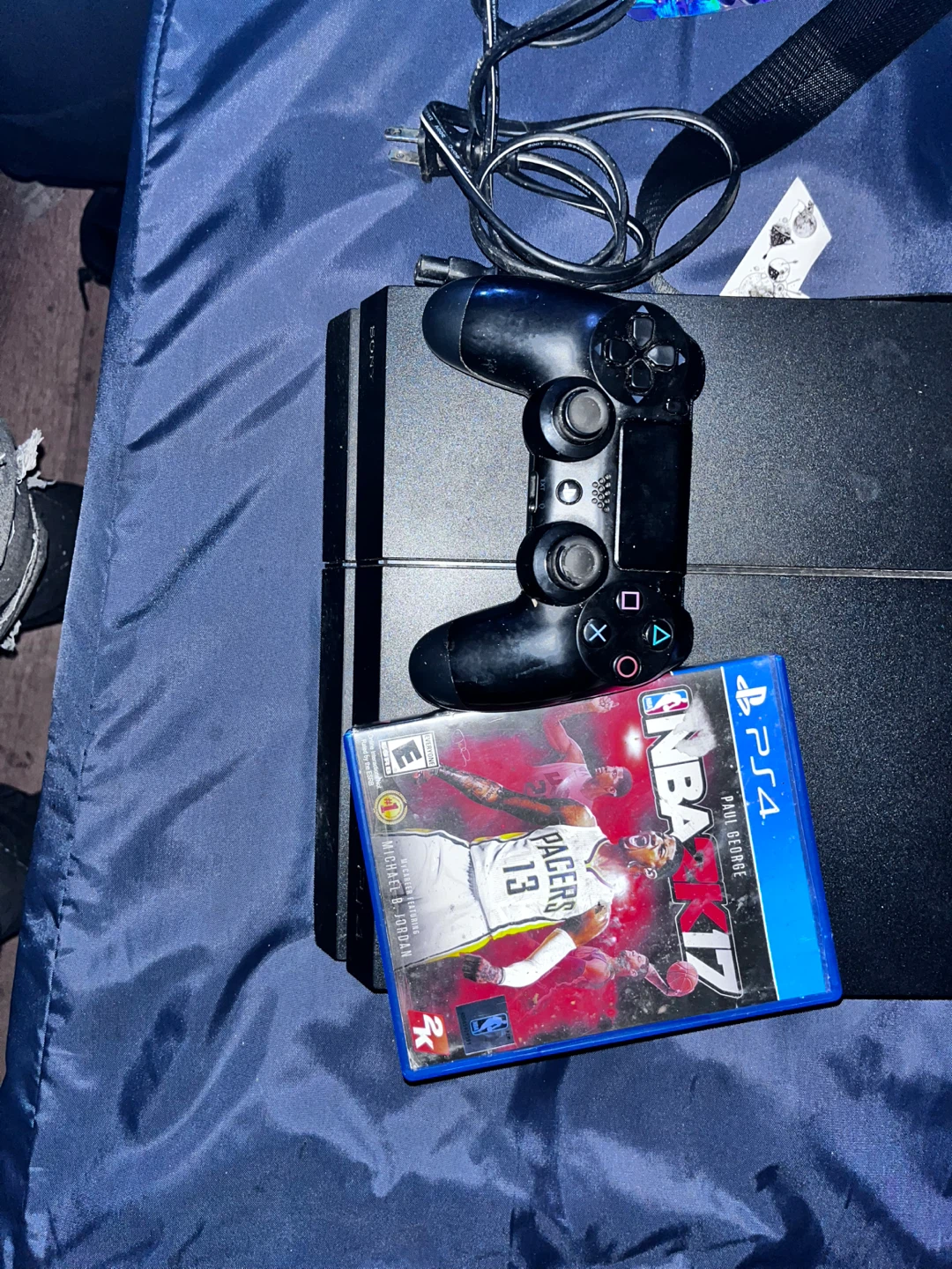 PlayStation 4 Console with NBA 2K17 and NBA 2K21 Games - photo 2