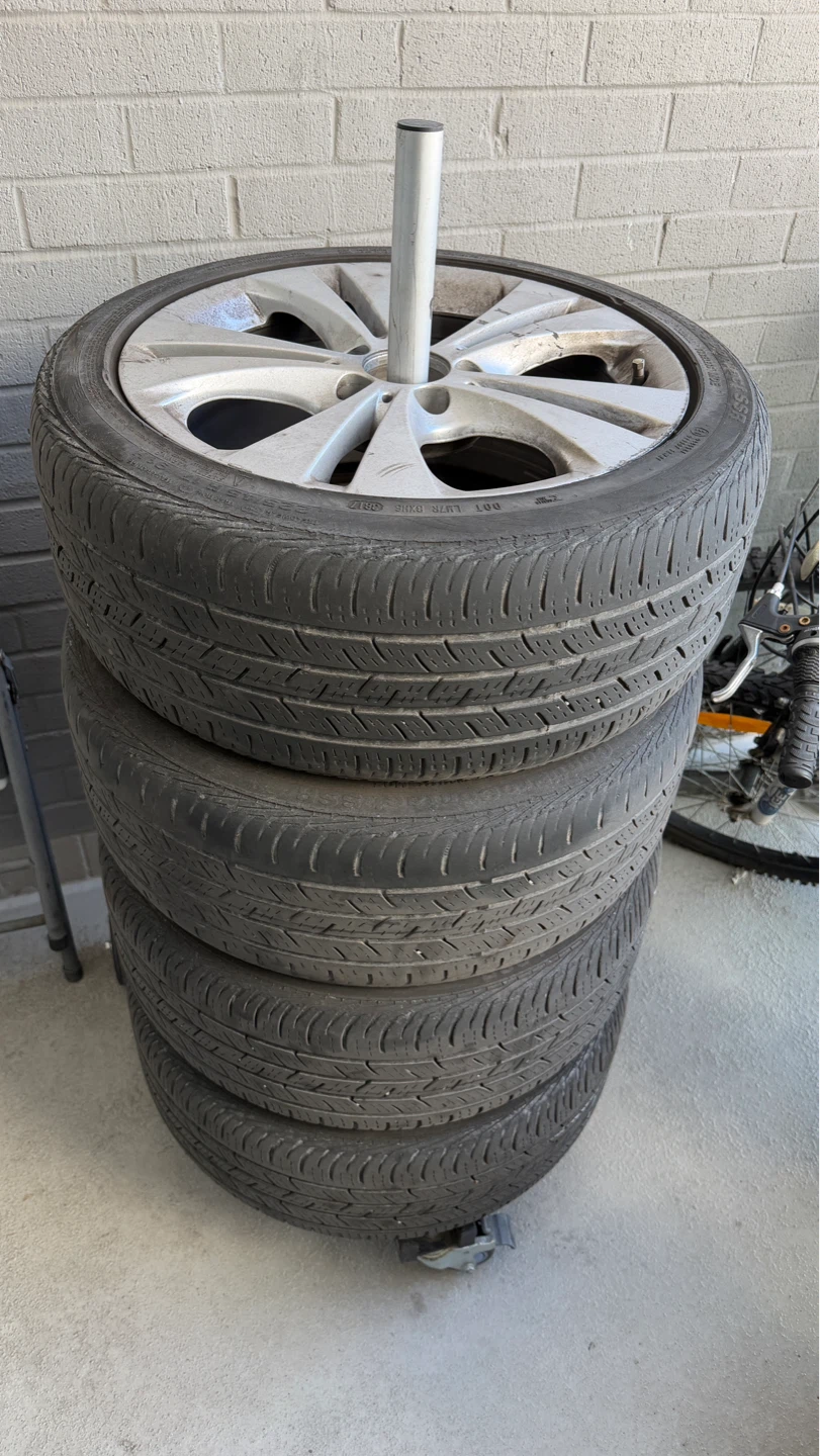 Set of 4 Used Tires - photo 2