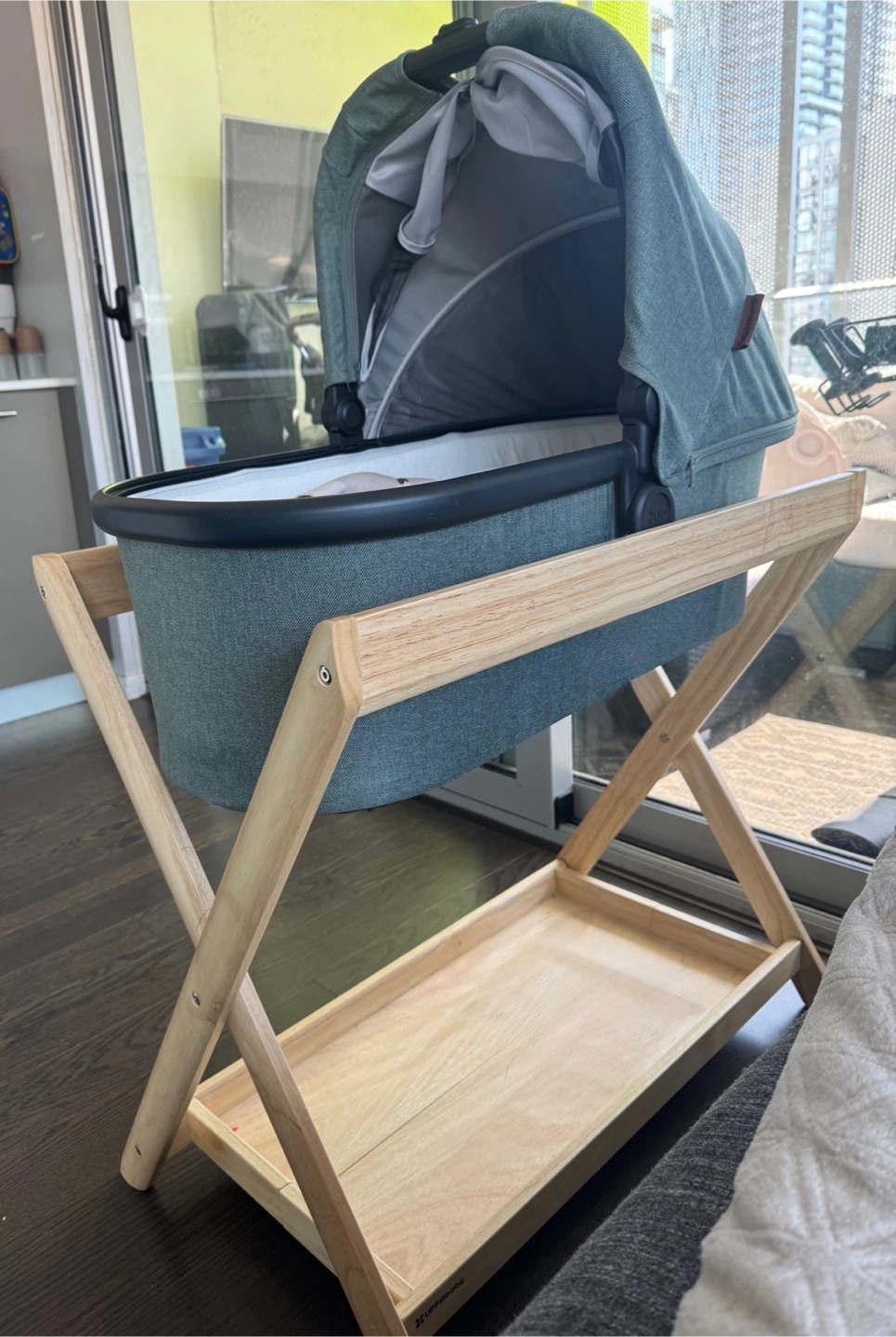 UPPAbaby Vista Bassinet Stand - Natural Wood