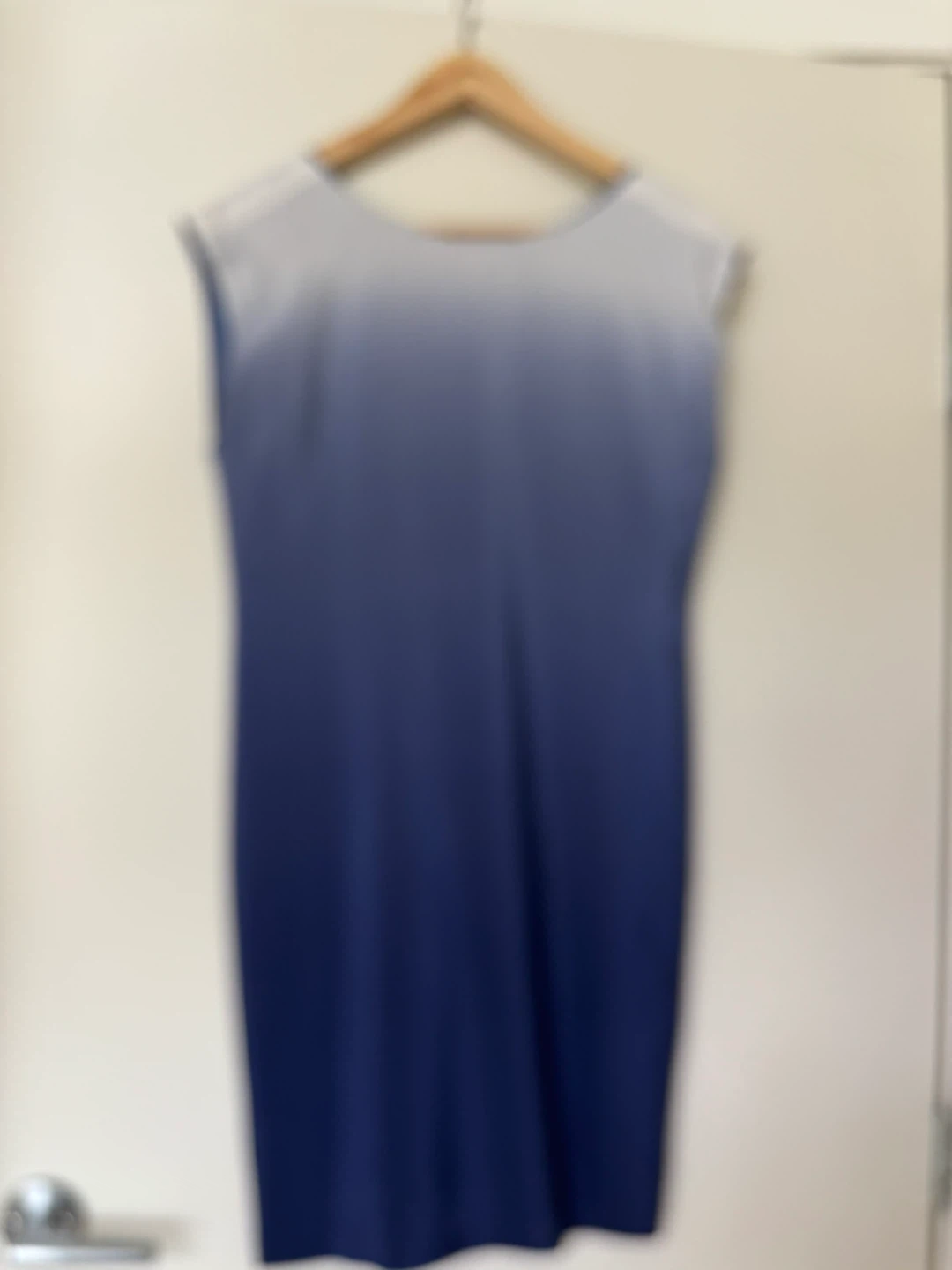 Club Monaco Blue Ombre Twist Front Dress Size 2 - photo 3