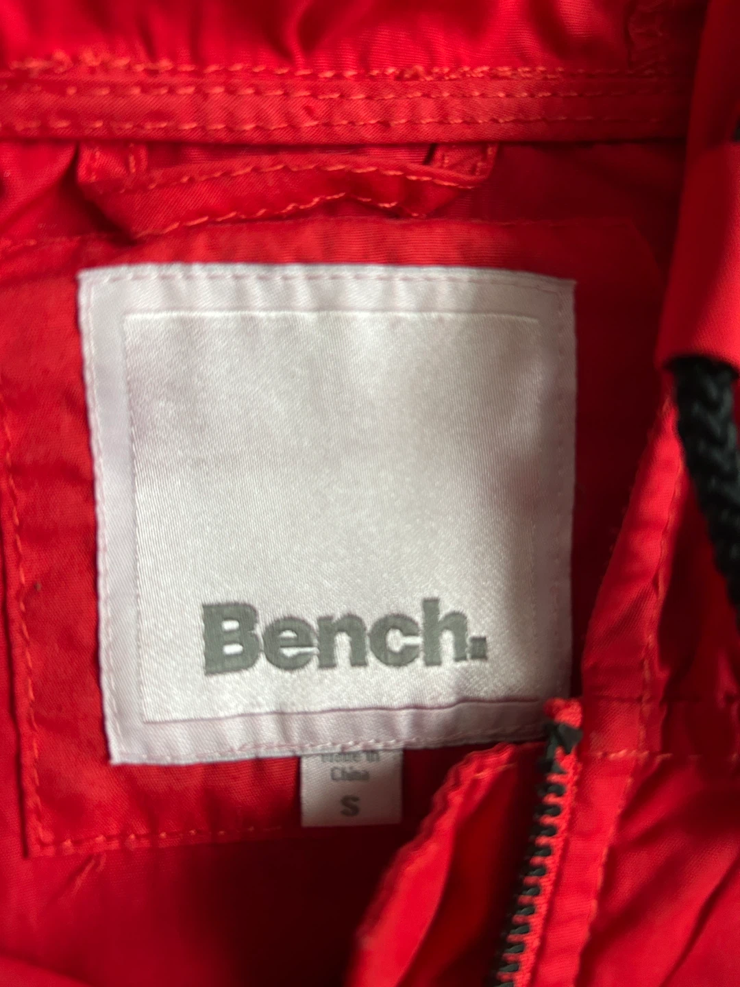 Bench Red rain Jacket Size S 🌱 - photo 2
