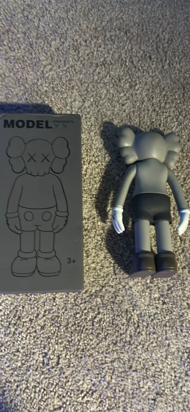 KAWS Companion Grey Model XX Ornament Figure - photo 2