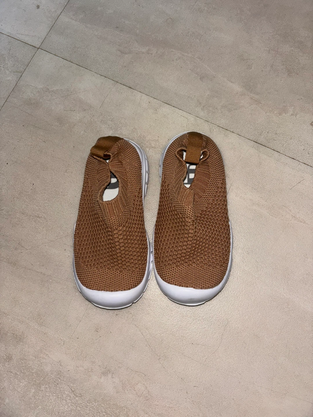 Toddler Slip-On Knit Shoes - Brown Size 5