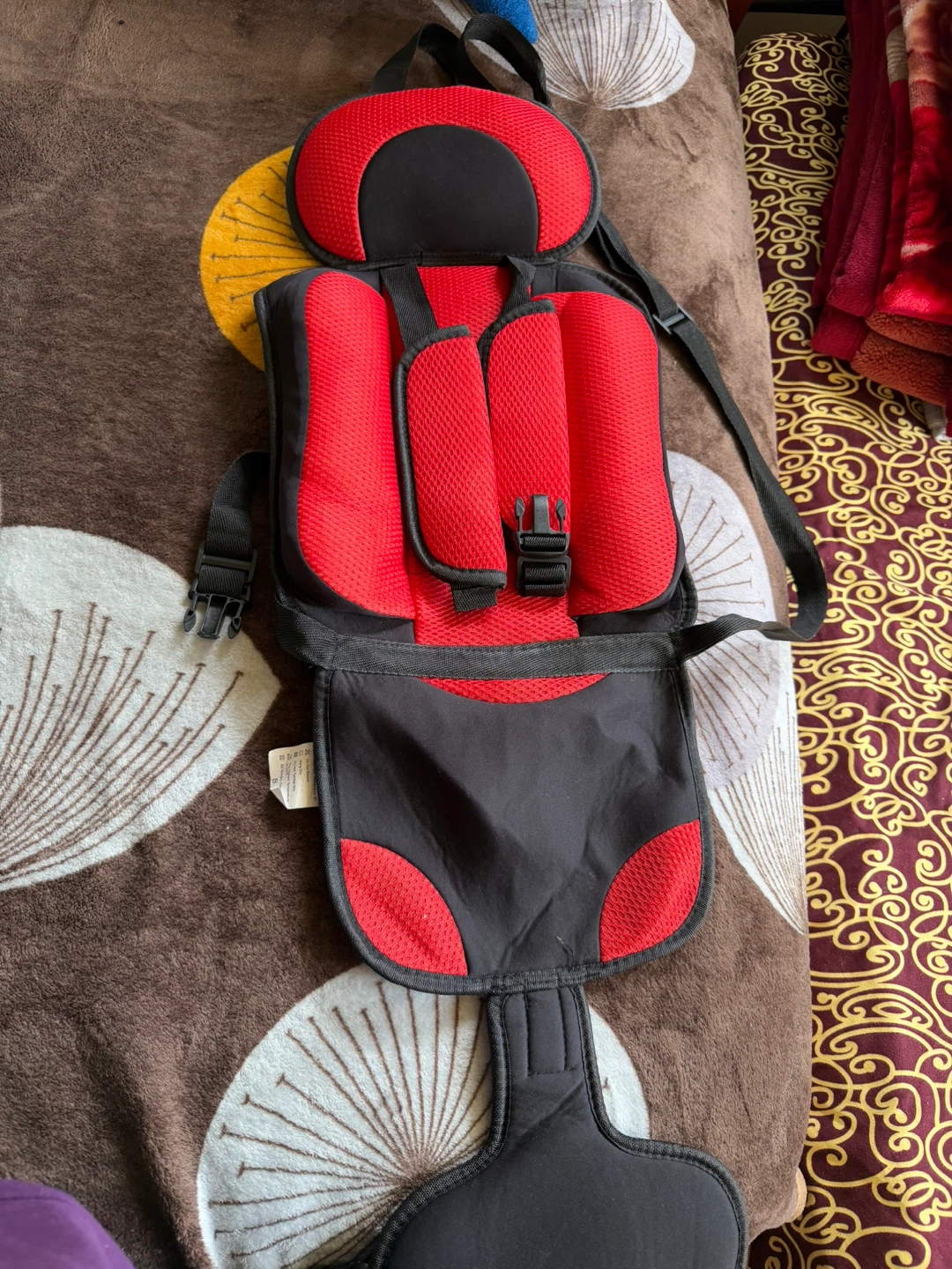 Red and Black Booster Seat - photo 2