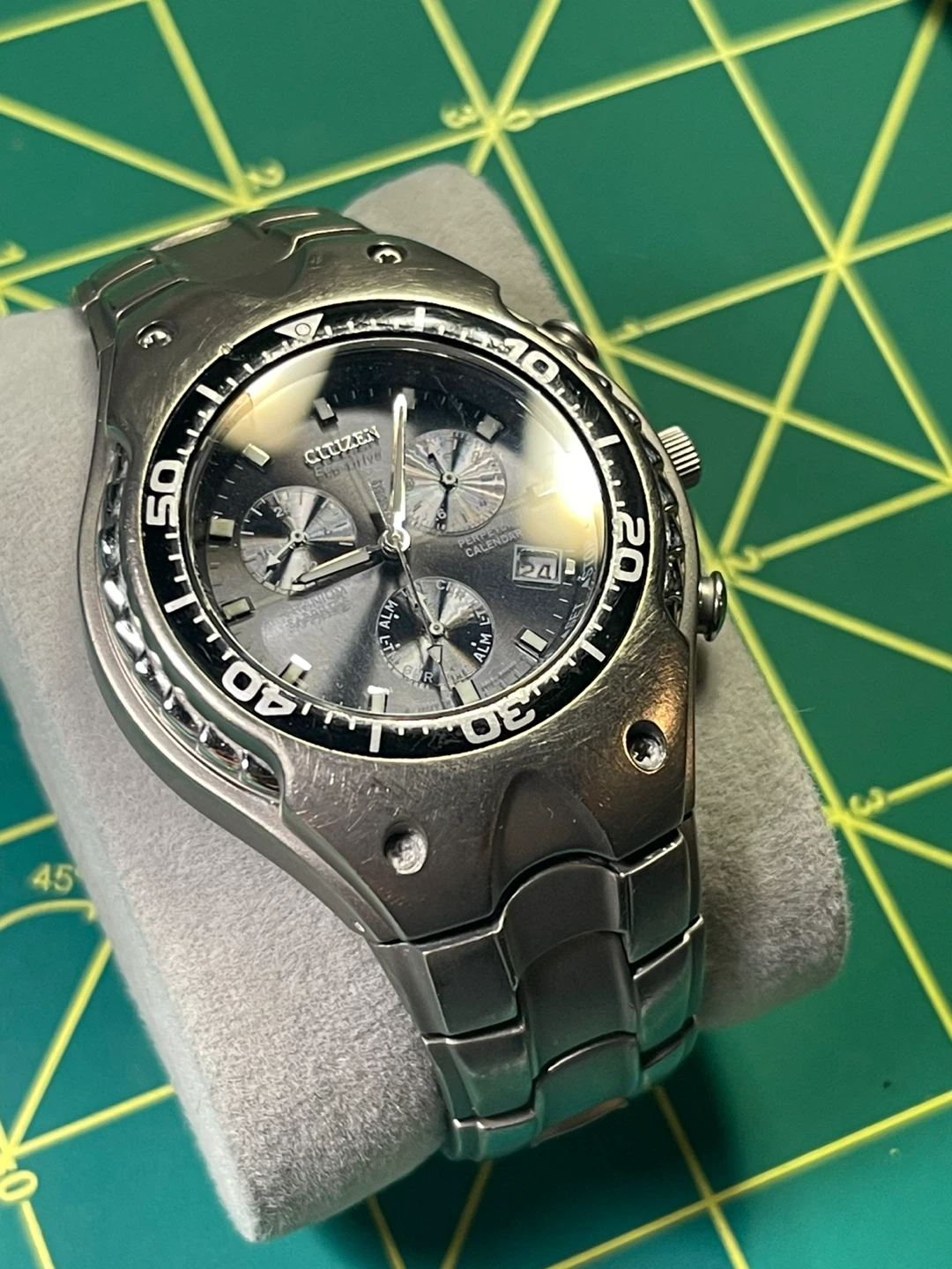 Citizen Eco-drive Titanium Watch - photo 3