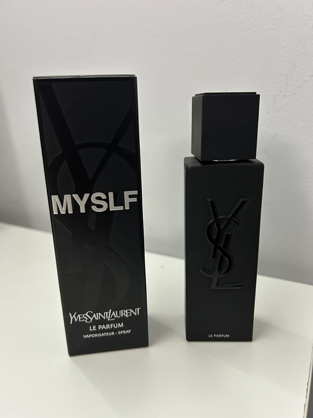 Yves Saint Laurent MYSLF Le Parfum Spray