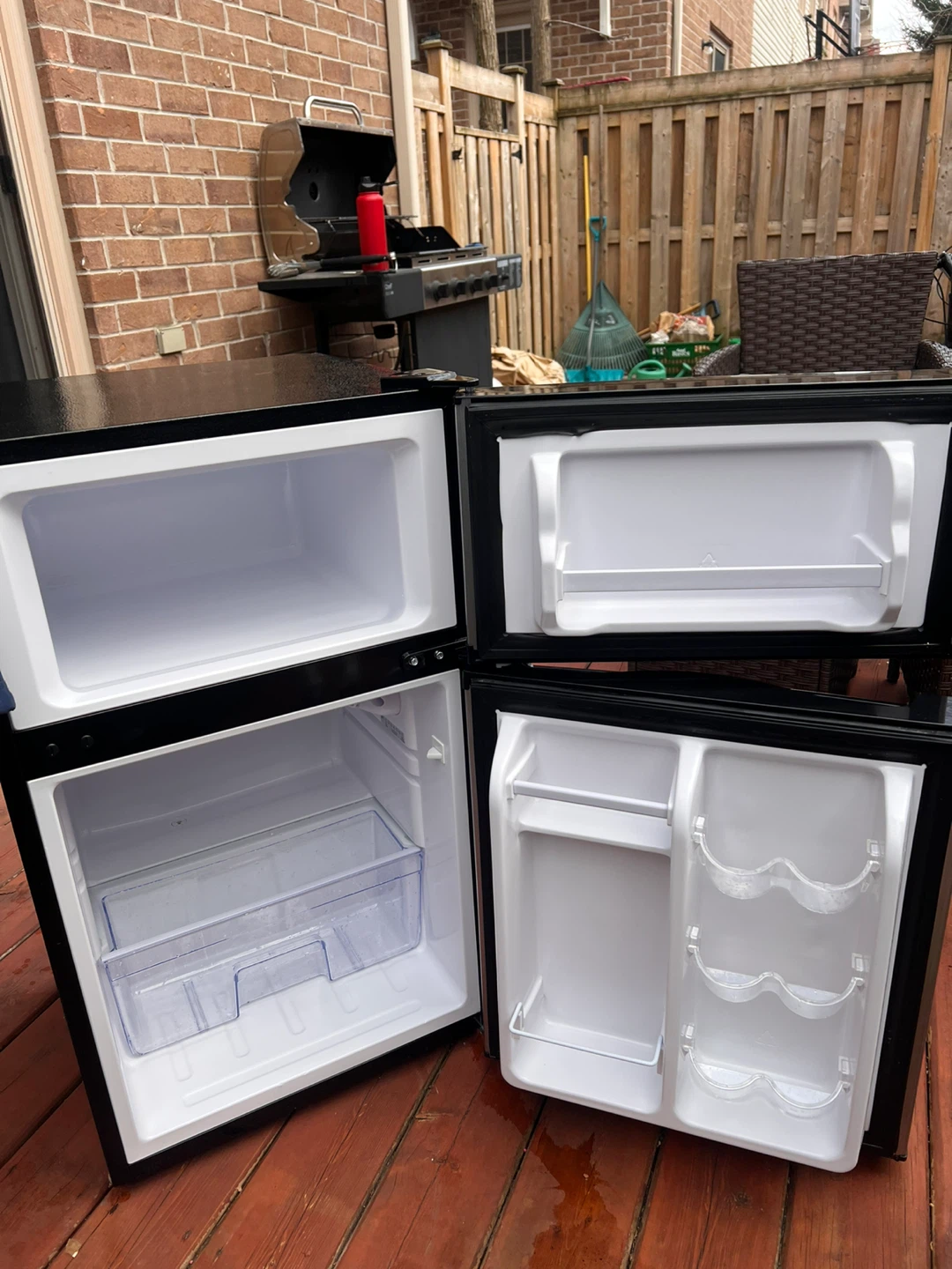 EUC Insignia Mini Fridge With Freezer - photo 3