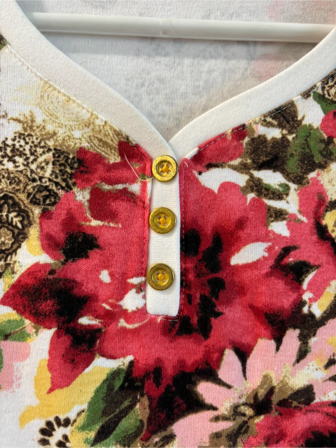 Women's Floral 3/4 Sleeve Top - photo 3