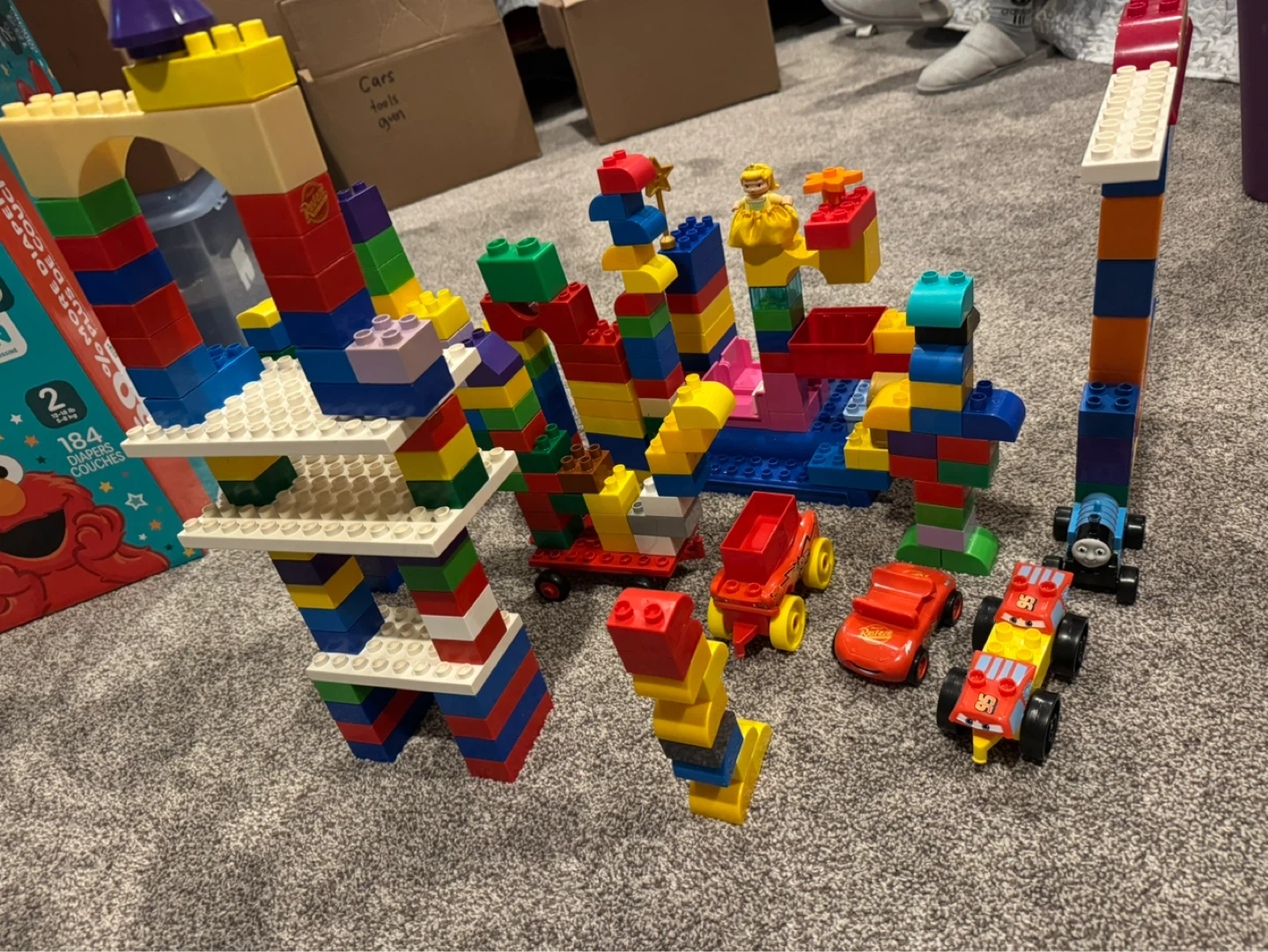 Lego Set 235pcs - Assorted Building Blocks and Vehicles
