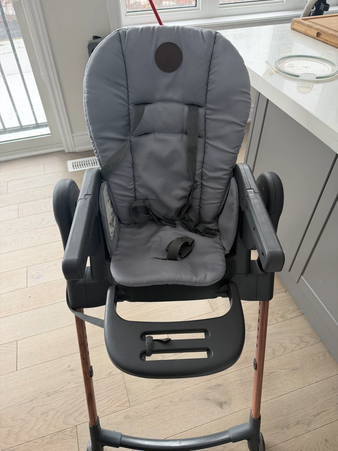 Maxi Cosi 6-in-1 High Chair - photo 2