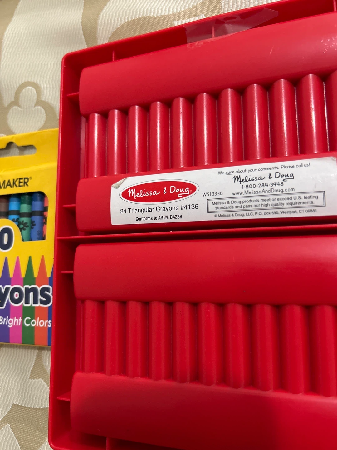 Melissa & Doug Triangular Crayons, 24 Count - photo 2
