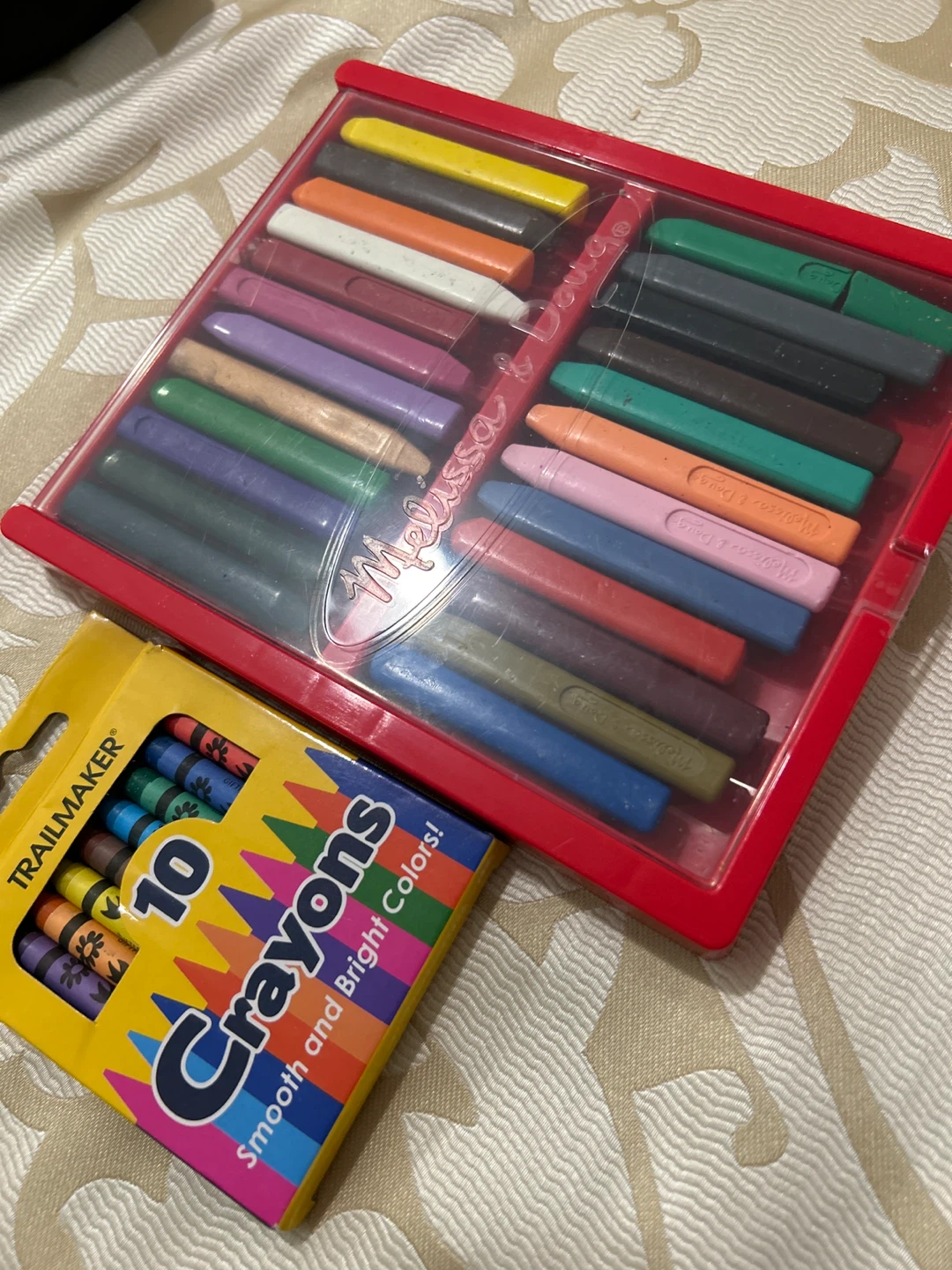Melissa & Doug Triangular Crayons, 24 Count - photo 3