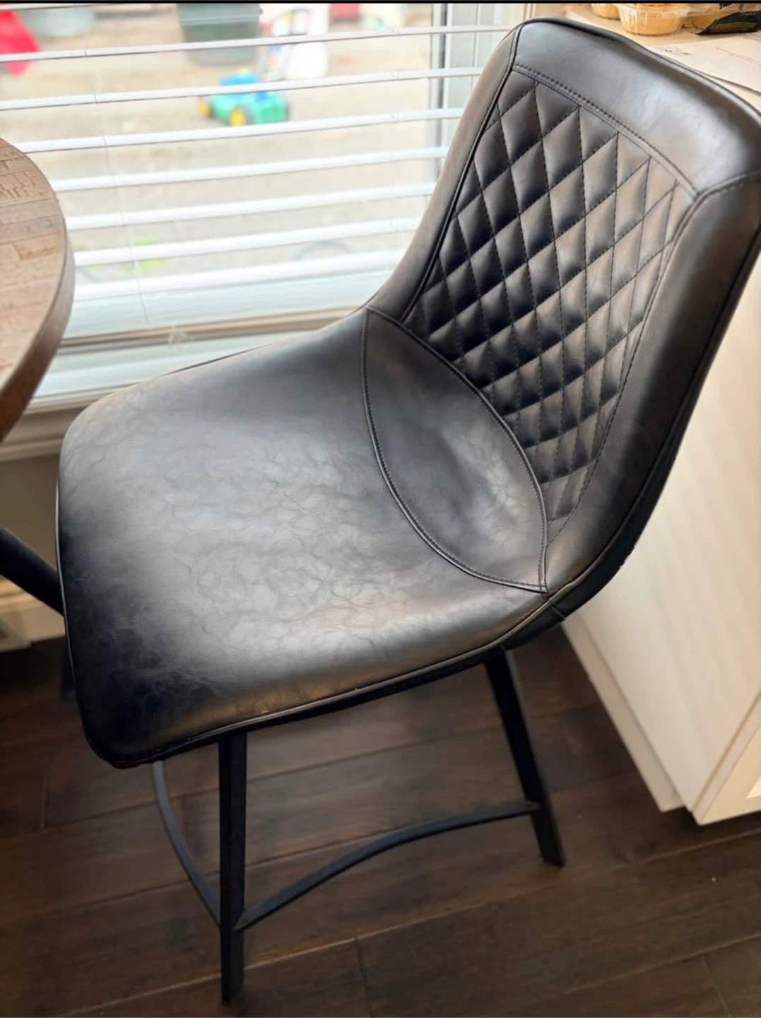 Counter height table and chairs - photo 3