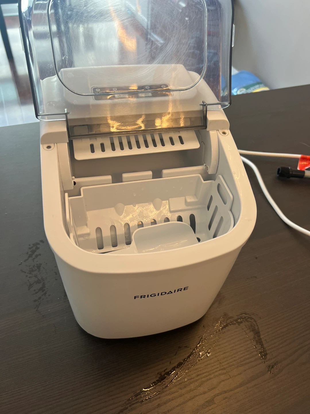 Frigidaire Portable Countertop Ice Maker - photo 2