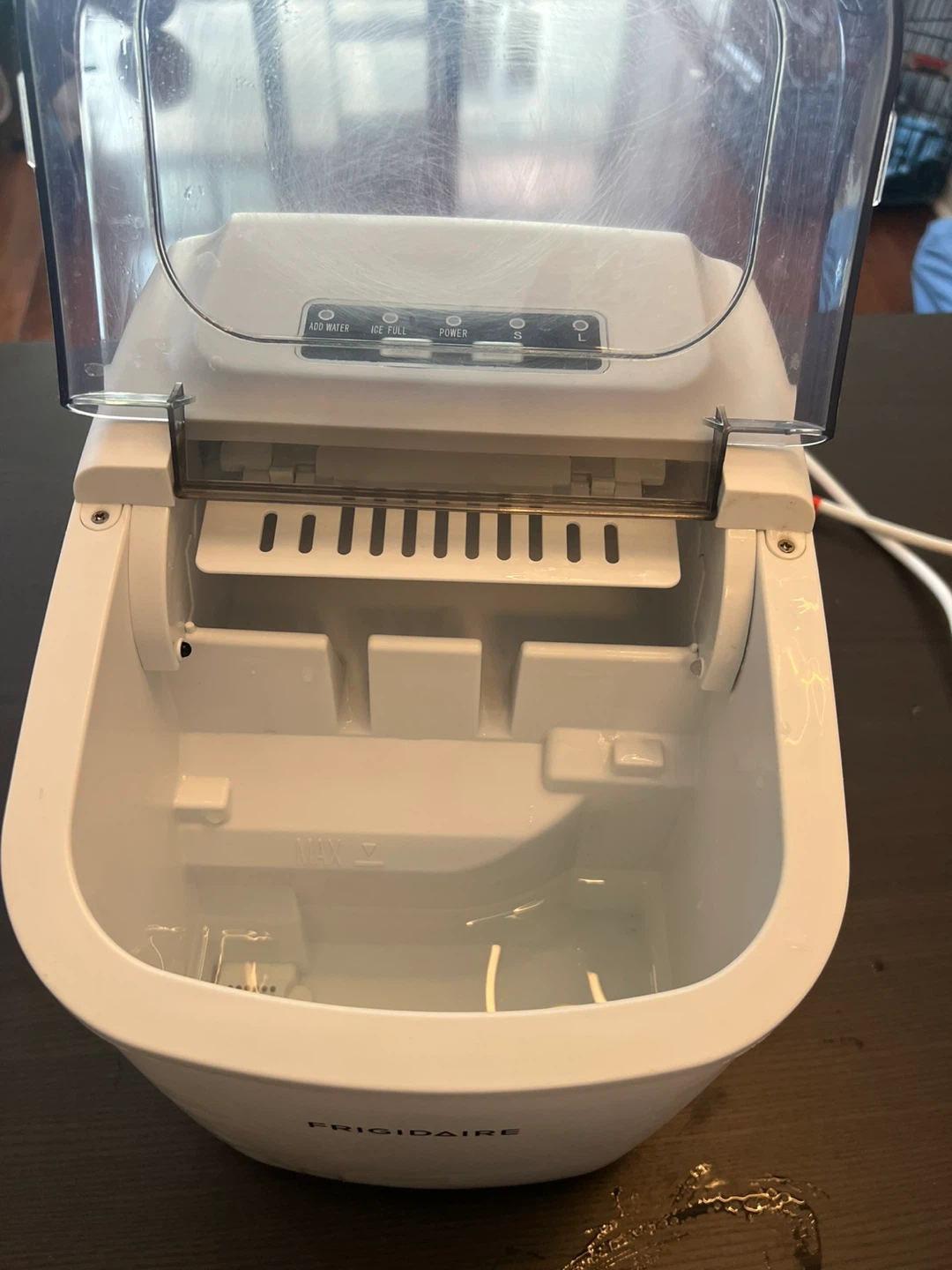 Frigidaire Portable Countertop Ice Maker