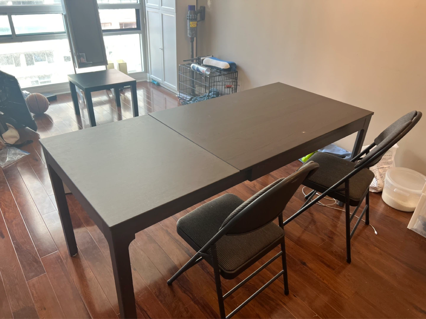 Extendable Dining Table