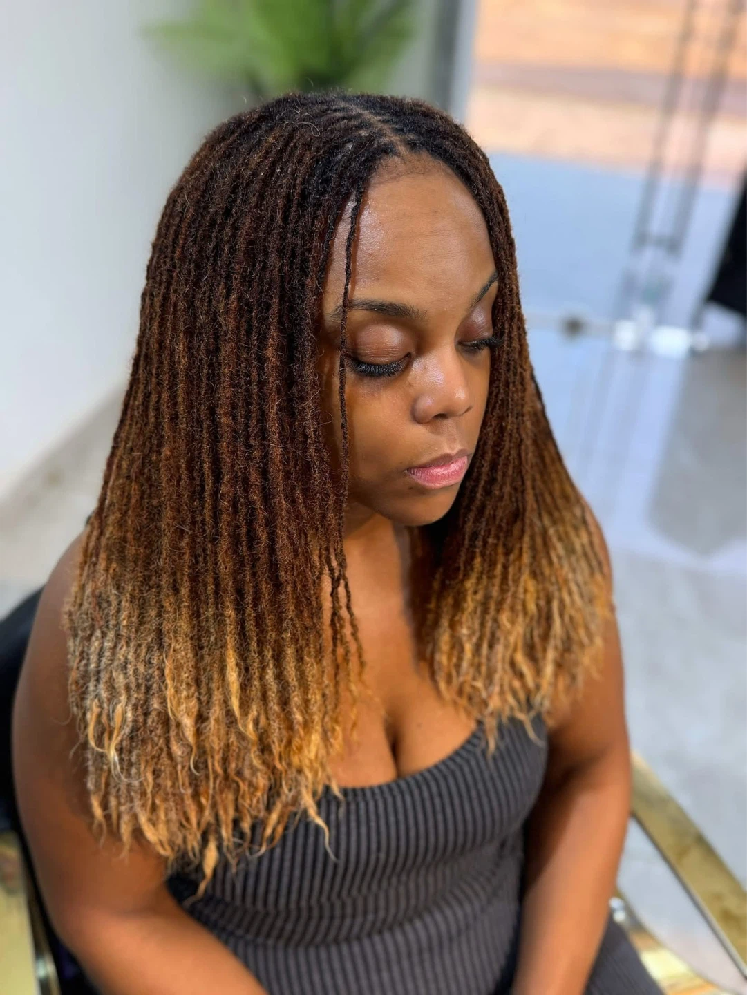 Women's Locs Hair Extensions - photo 2