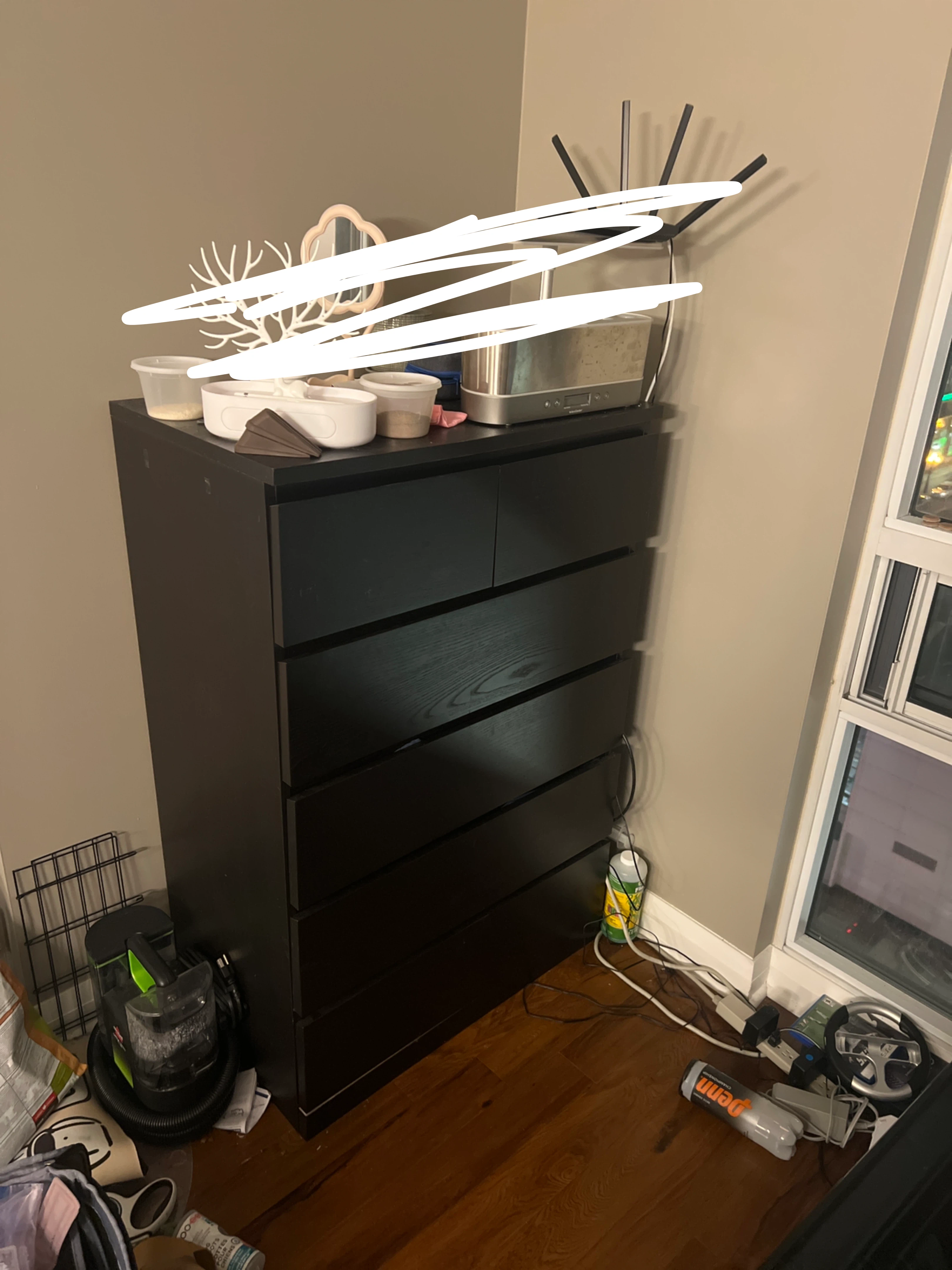 Black 6-Drawer Dresser