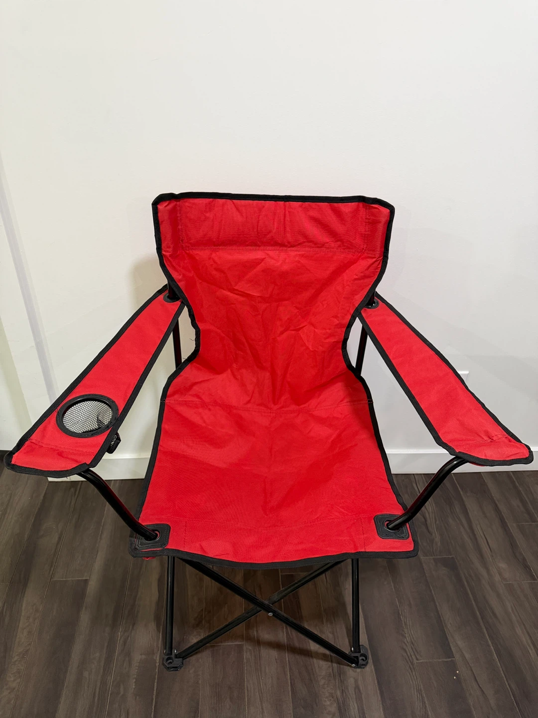 Moving sale- Set of 2 Folding Camp Chairs (Red & Blue) - photo 3