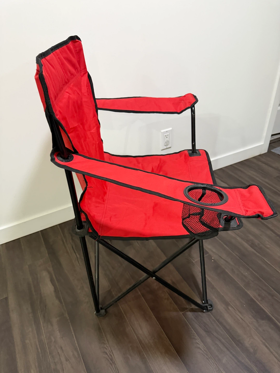 Moving sale- Set of 2 Folding Camp Chairs (Red & Blue) - photo 5