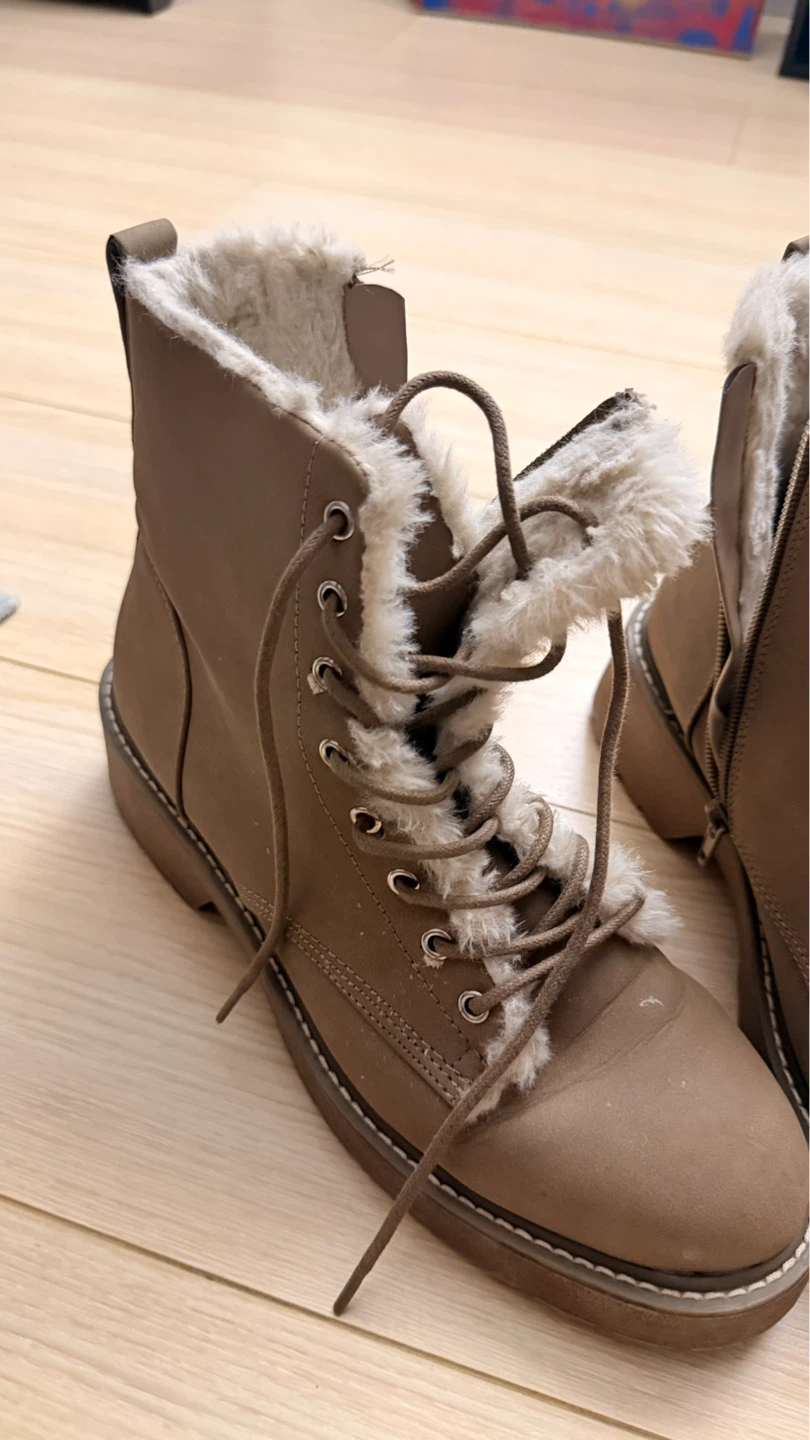 Women’s Steve Madden Boots - photo 2