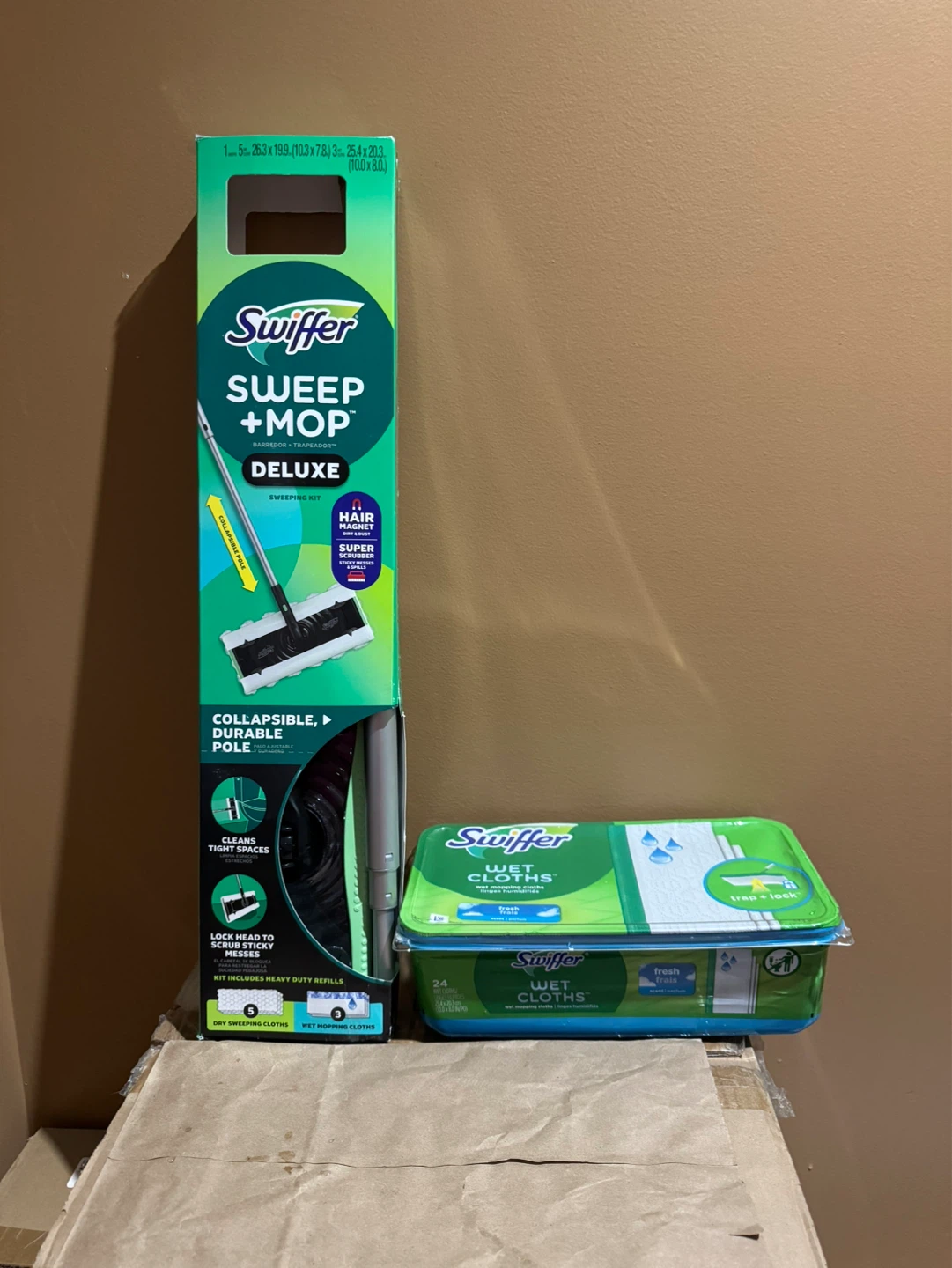 Bundle Swiffer Sweep+Mop Deluxe Kit with Wet Cloths Refills