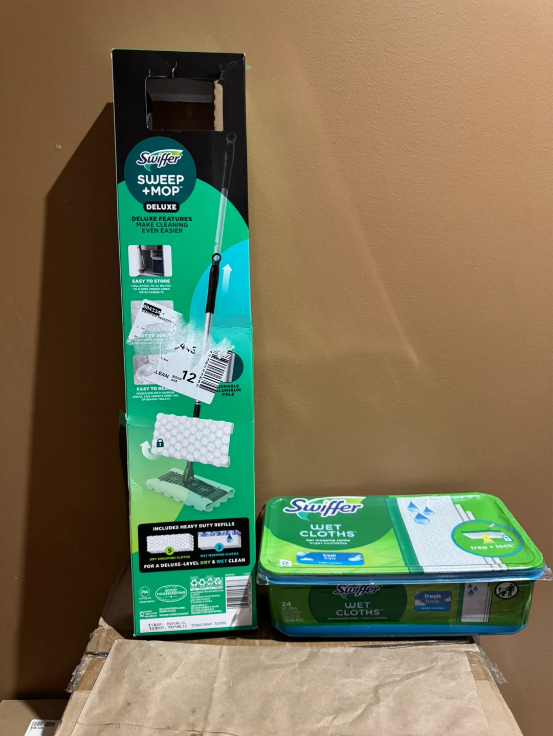 Bundle Swiffer Sweep+Mop Deluxe Kit with Wet Cloths Refills - photo 2