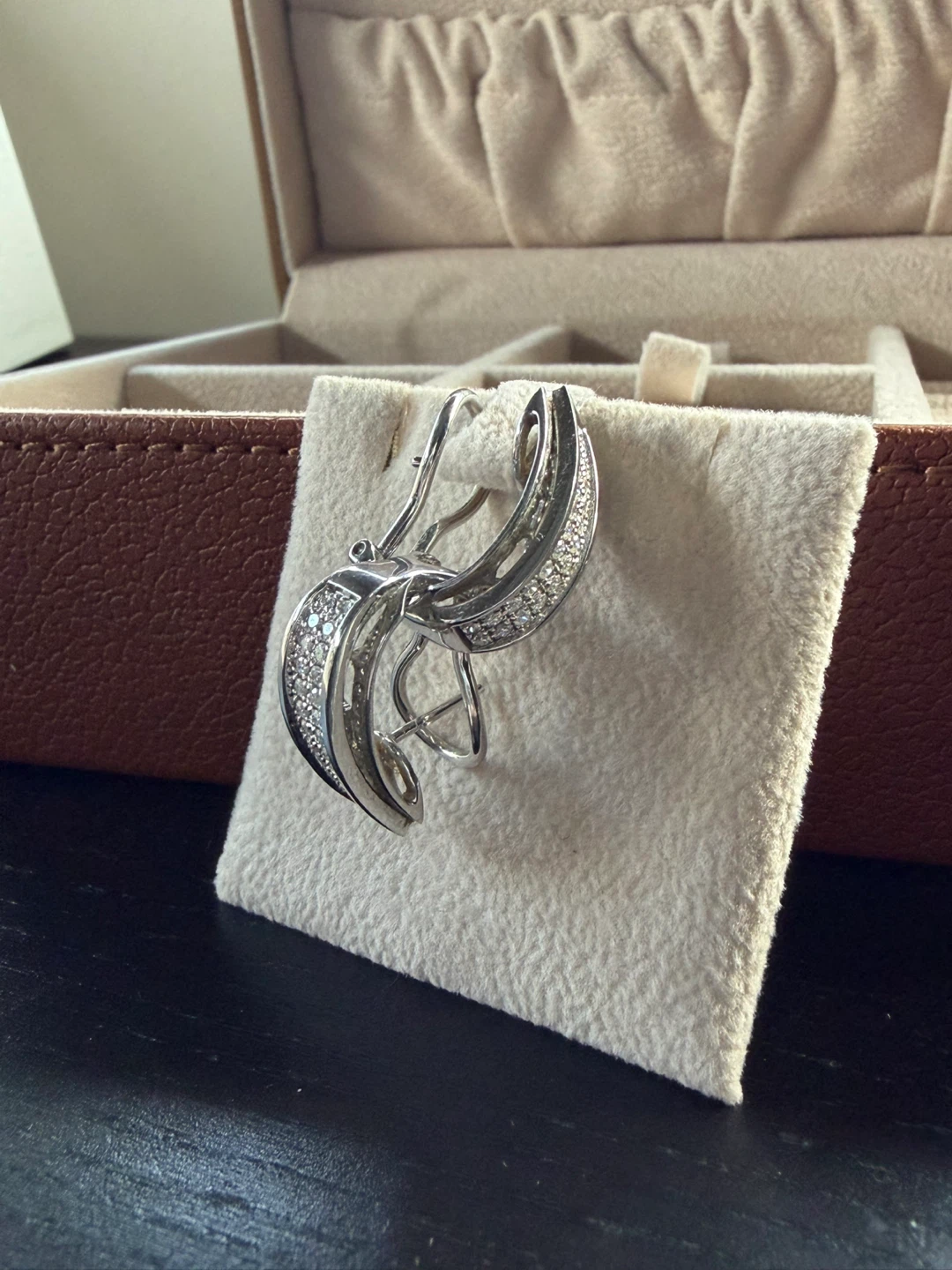 14K White Gold Double Row Diamond Earrings - photo 2