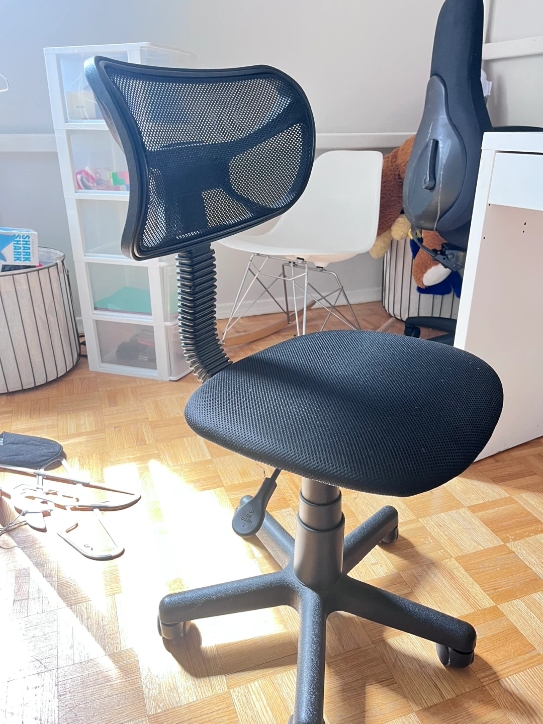 Black Mesh children’s Office Chair