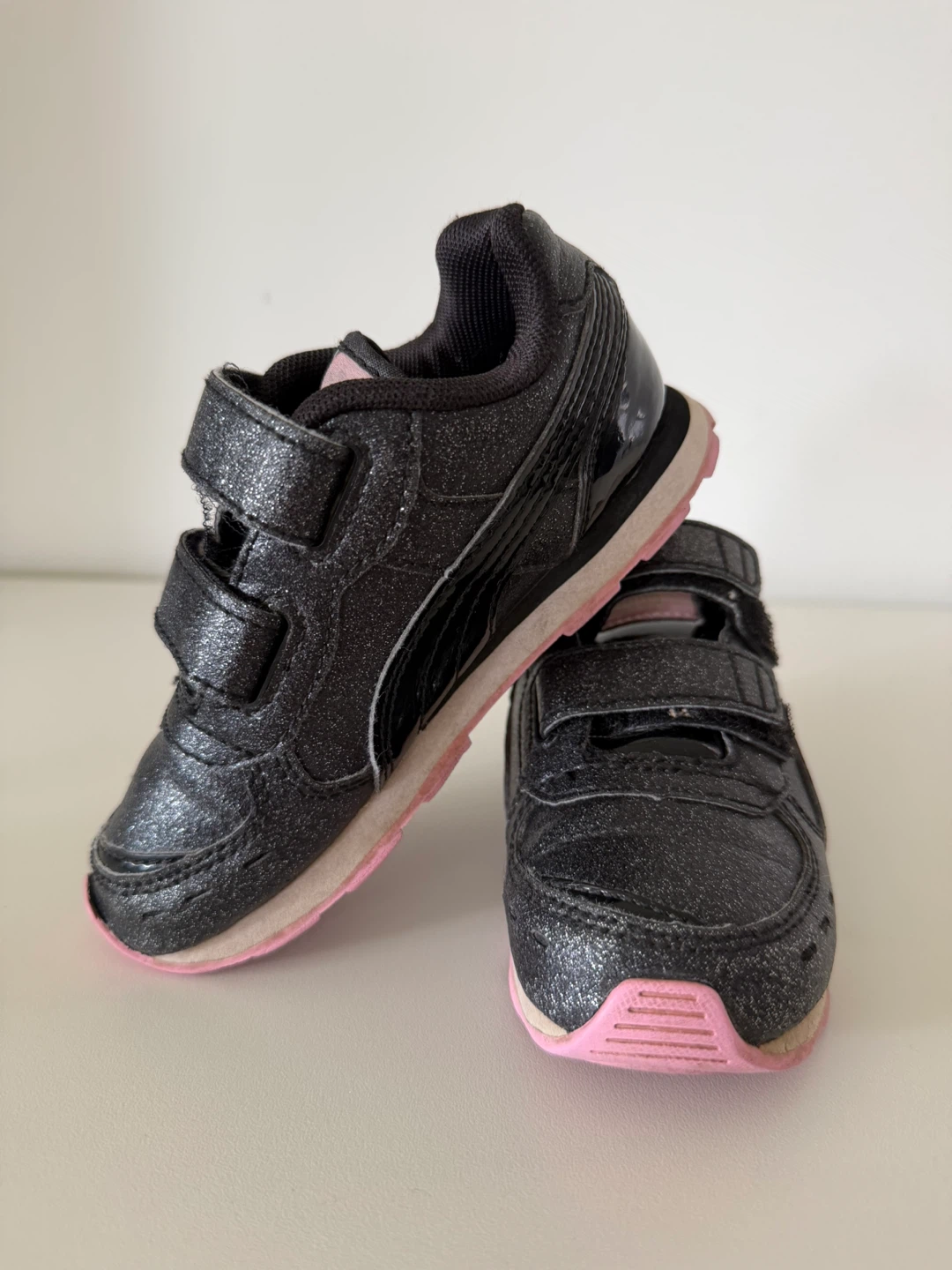 Sneakers toddler Girls Kids Size 9C