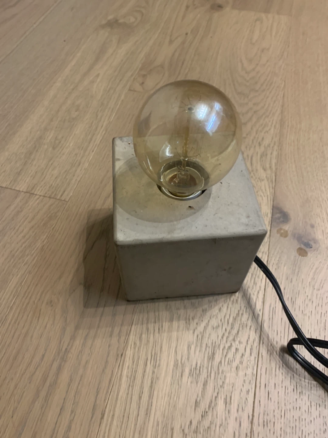 Concrete Cube Lamp with Edison Bulb