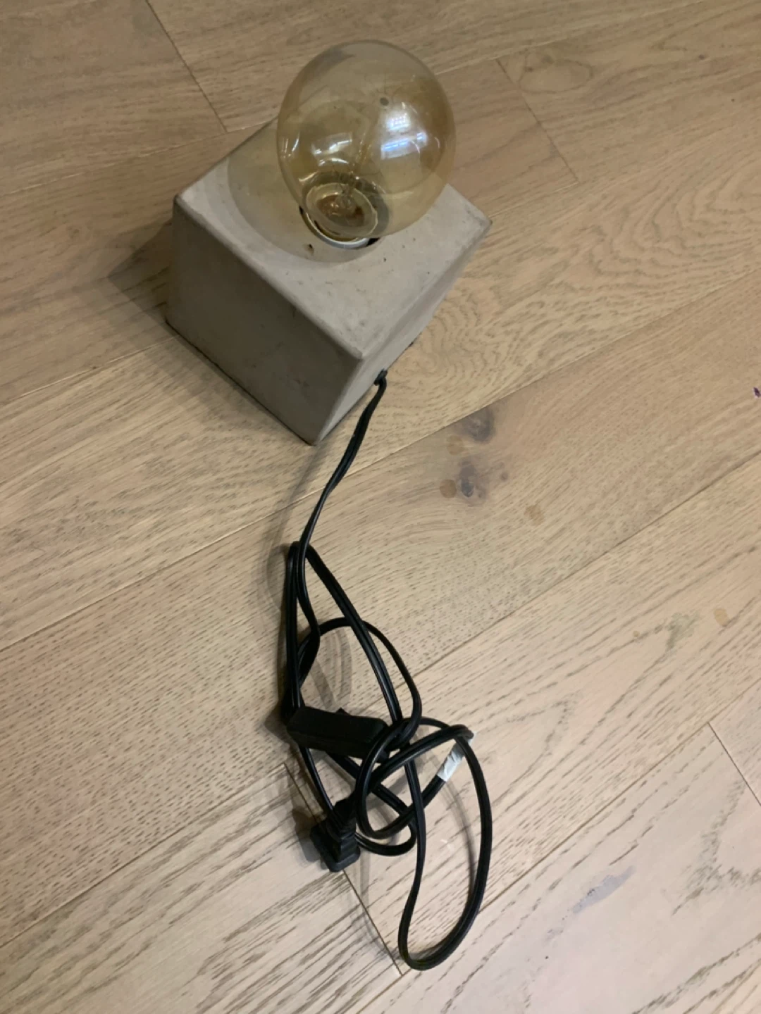 Concrete Cube Lamp with Edison Bulb - photo 2
